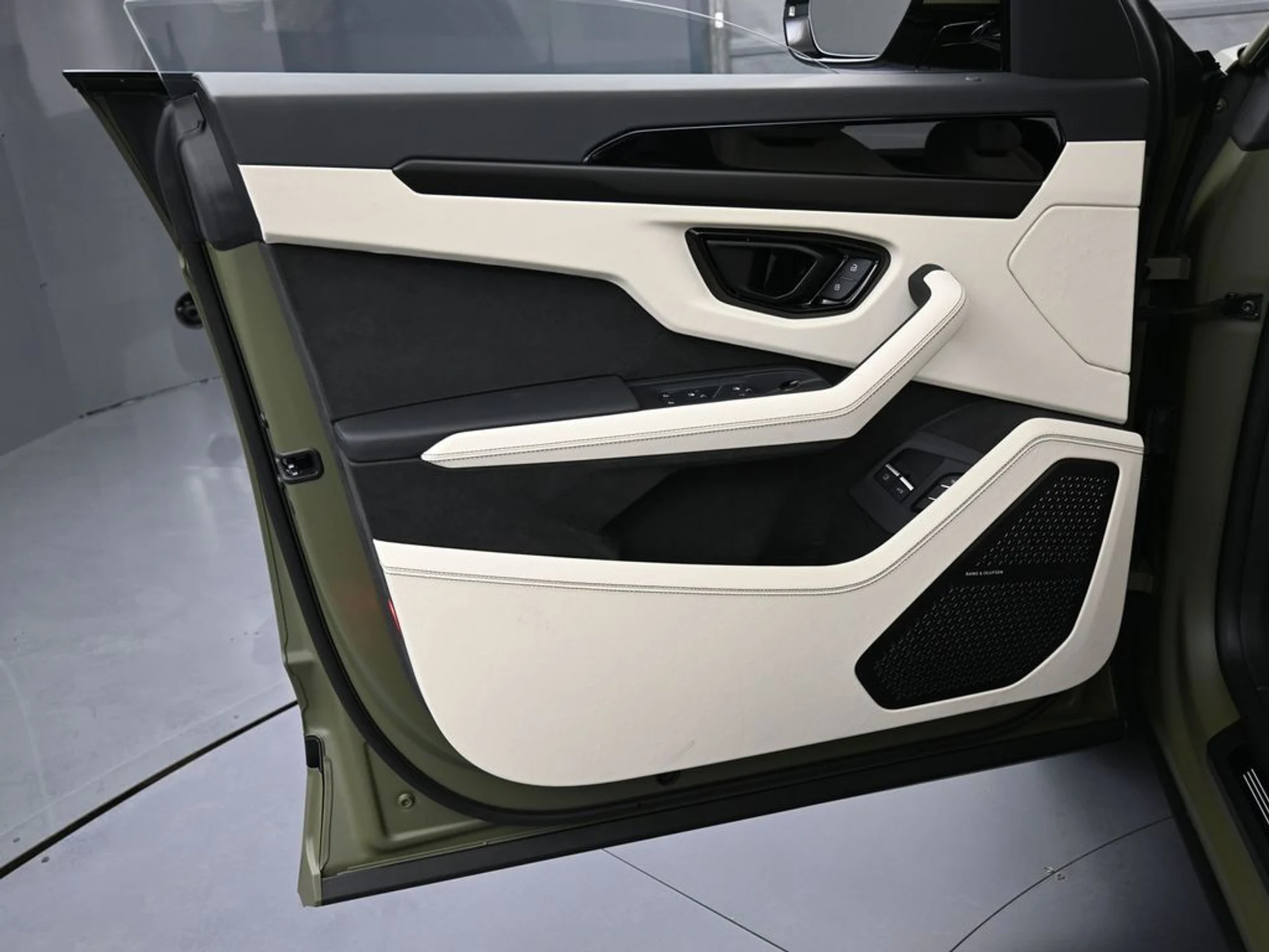 mph014_1274608507_2e0d5097_e22f_4a46_b9eb_fd76449ff929_038417ff9d