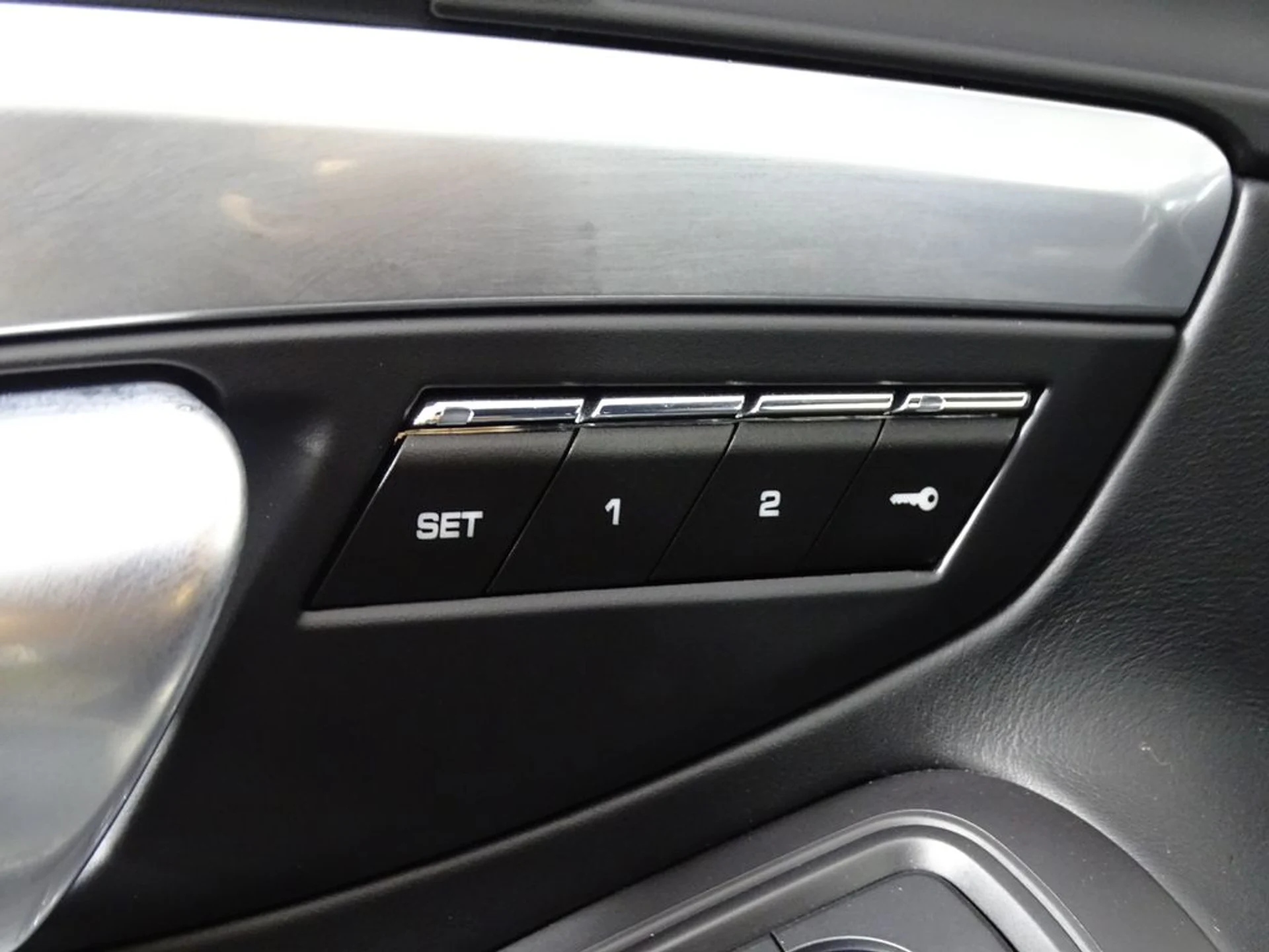 mph014_1277805147_bdbe39f8400798b2dd082dc35baf24ebx_a9980a54df