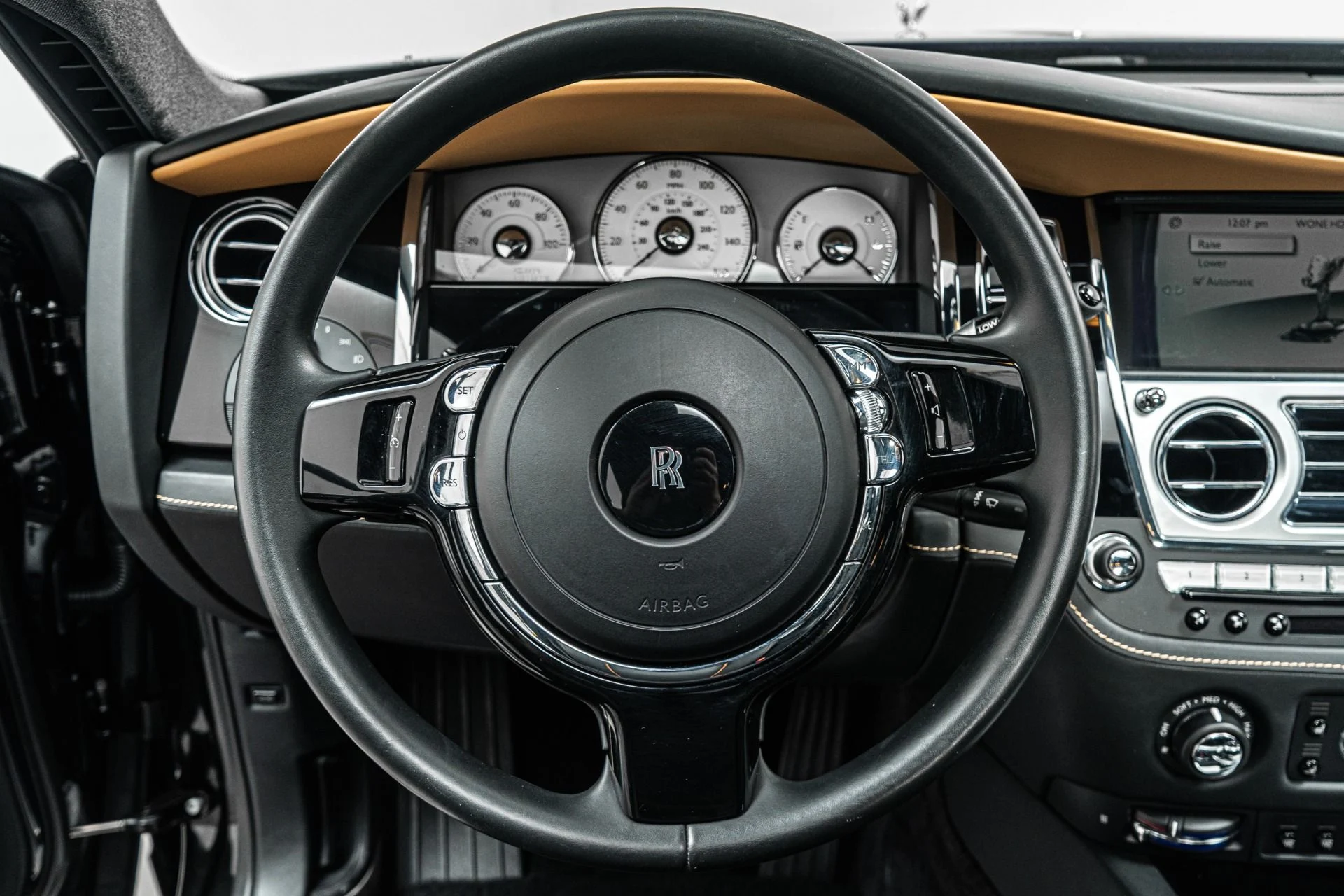 mph014_1287993275_Used_2017_Rolls_Royce_Ghost_Extended_Wheelbase_393_K_MSRP_Two_Tone_Paint_Rear_Chiller_1774532559_1c767581b5