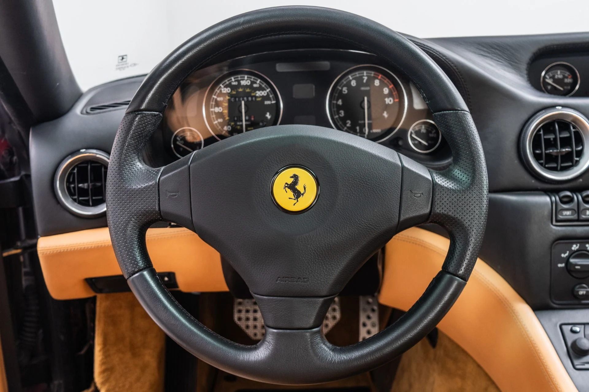 mph014_1296096025_Used_2001_Ferrari_550_Maranello_1777496716_6da1a31799