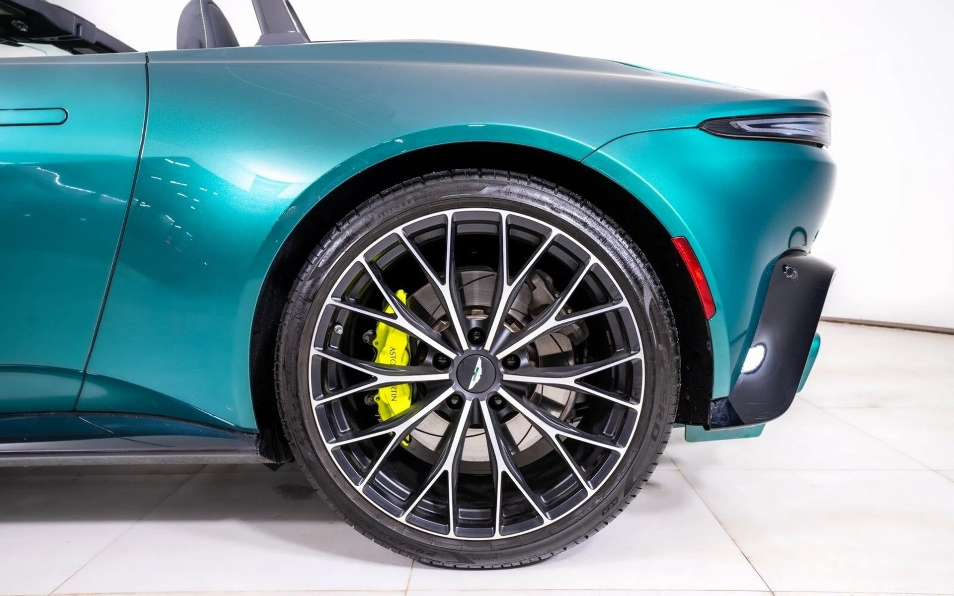 mph014_1304953575_7906d4b347d683189b331bce6c2f928ax_77b6f5aaca