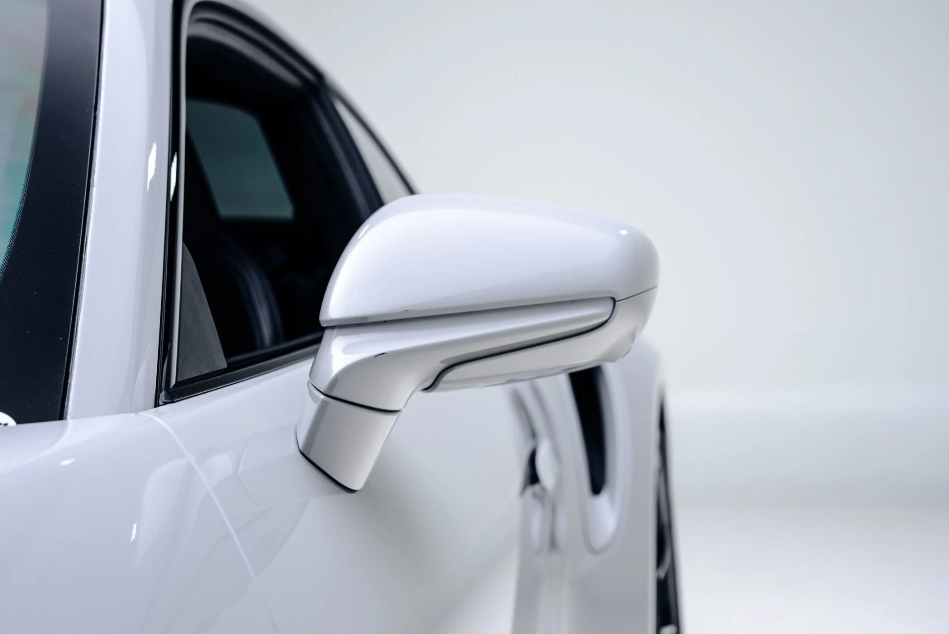 mph014_1307990759_Used_2022_Porsche_911_Turbo_S_1774378410_86b25de6f6