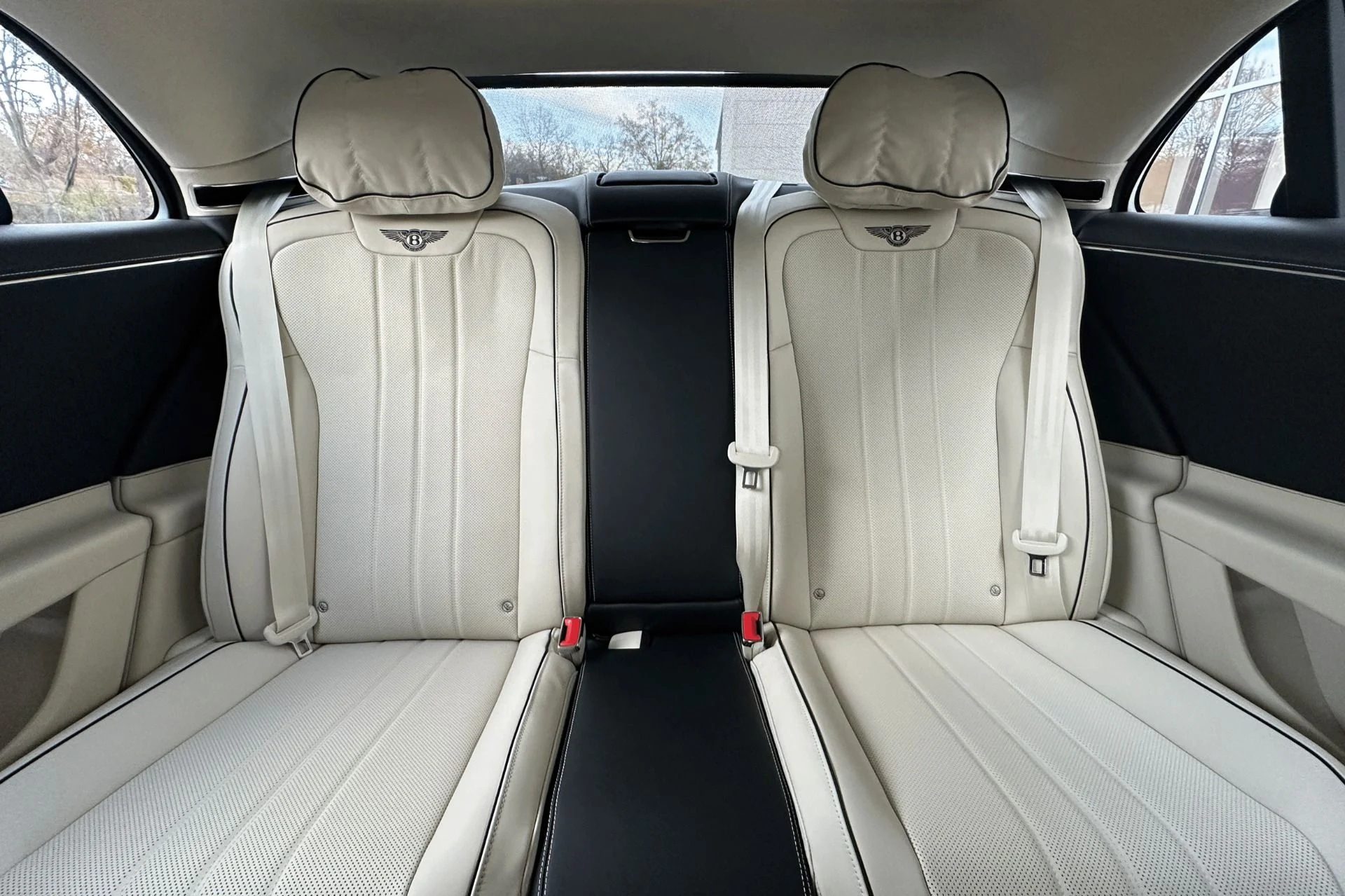 mph014_1308110695_New_2026_Bentley_Flying_Spur_1763621558_8feb550039