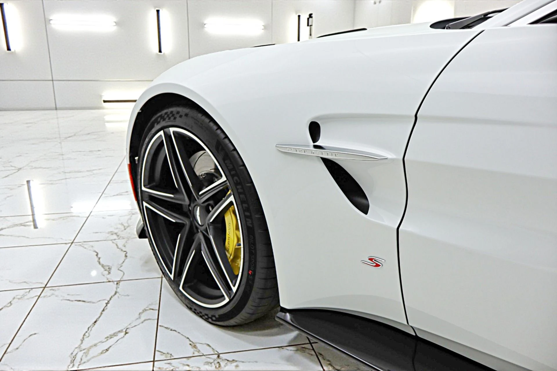 mph014_1315544867_New_2026_Aston_Martin_Vantage_S_27f66faa73