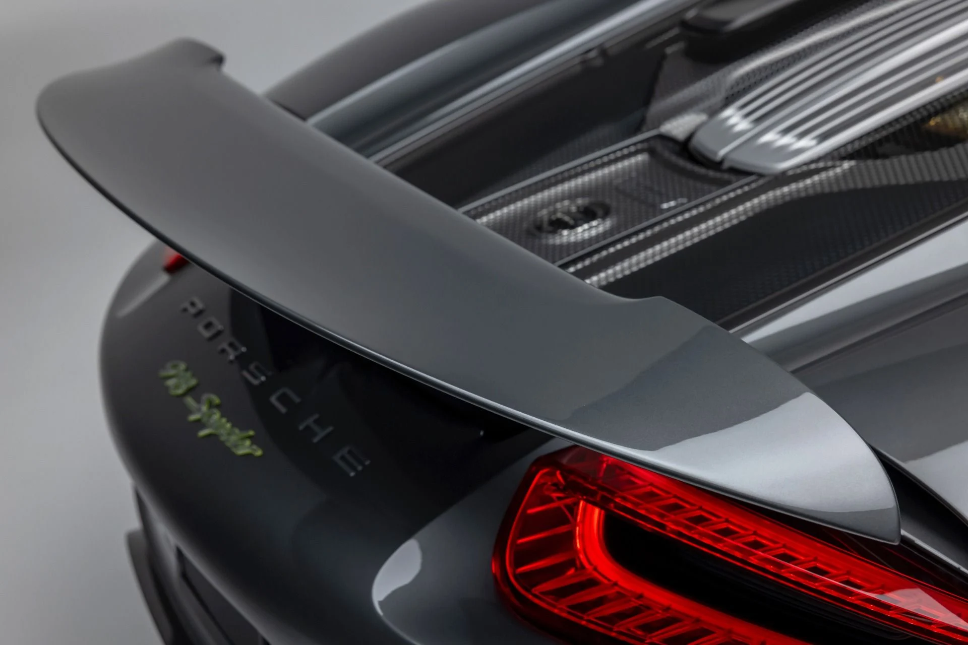 mph014_1317796270_13429_p15_l_0ae9c919bd