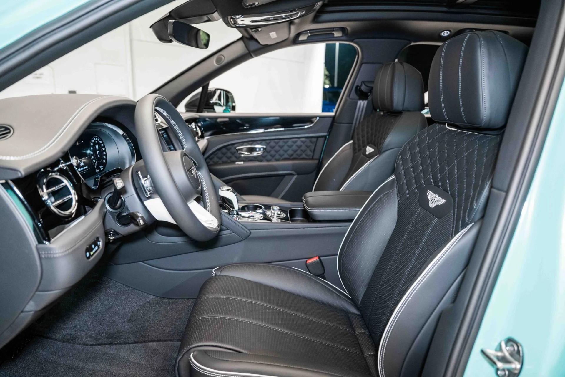 mph014_1320432686_Used_2024_Bentley_Bentayga_S_1793120198_0889b7e5dd