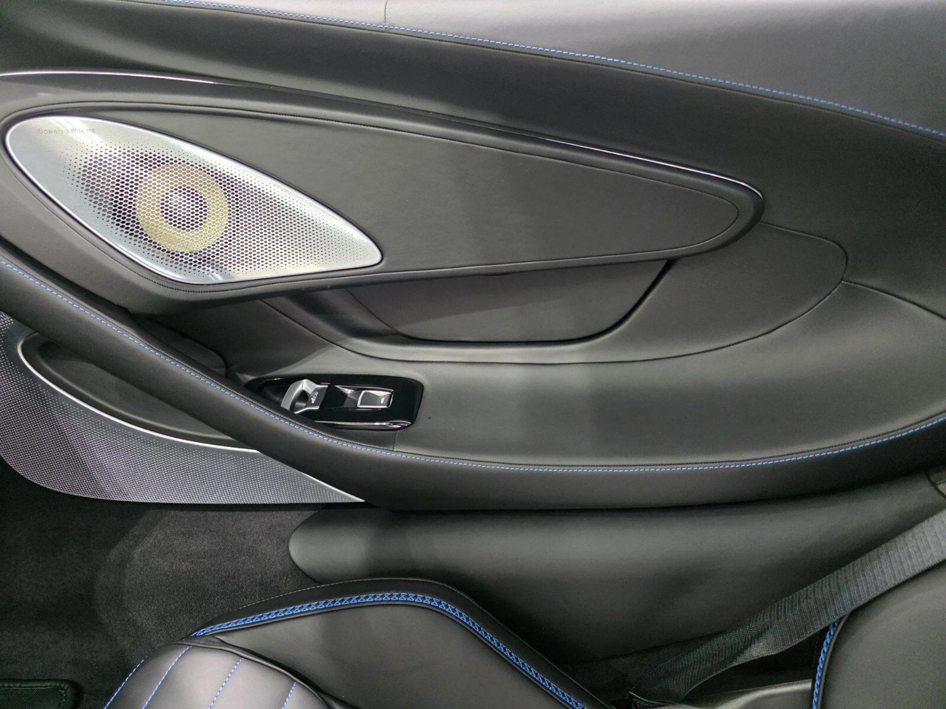 mph014_1323779877_f33c9965b81c14d69fe933e46510a559_9550a1d242