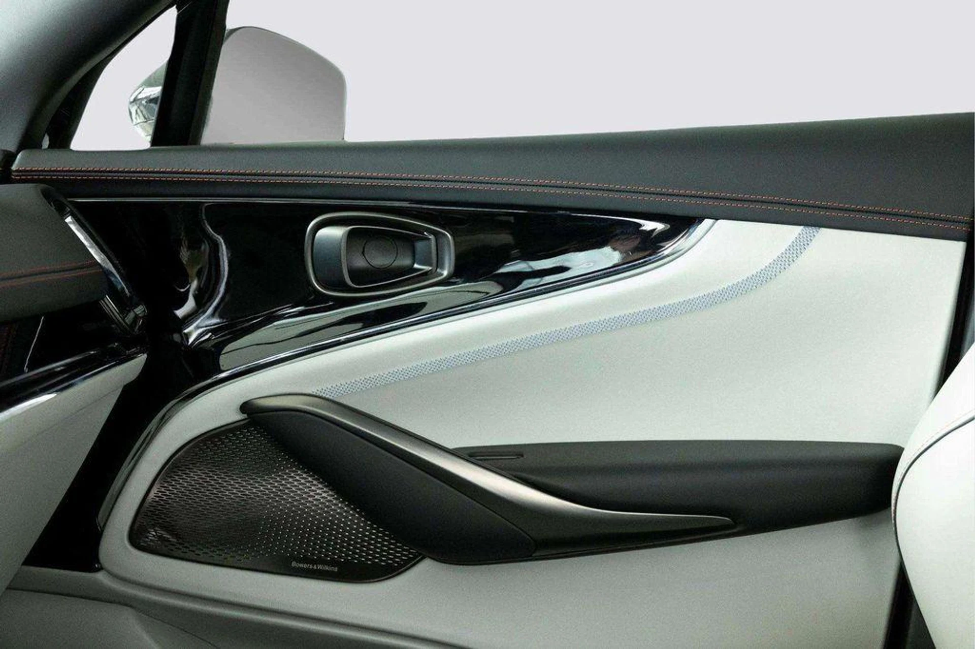 mph014_1330730926_Jh_HNK_Zl_K6_Lq6_Bz_55w_U8_Qy_Gf10_ca20e2fa89