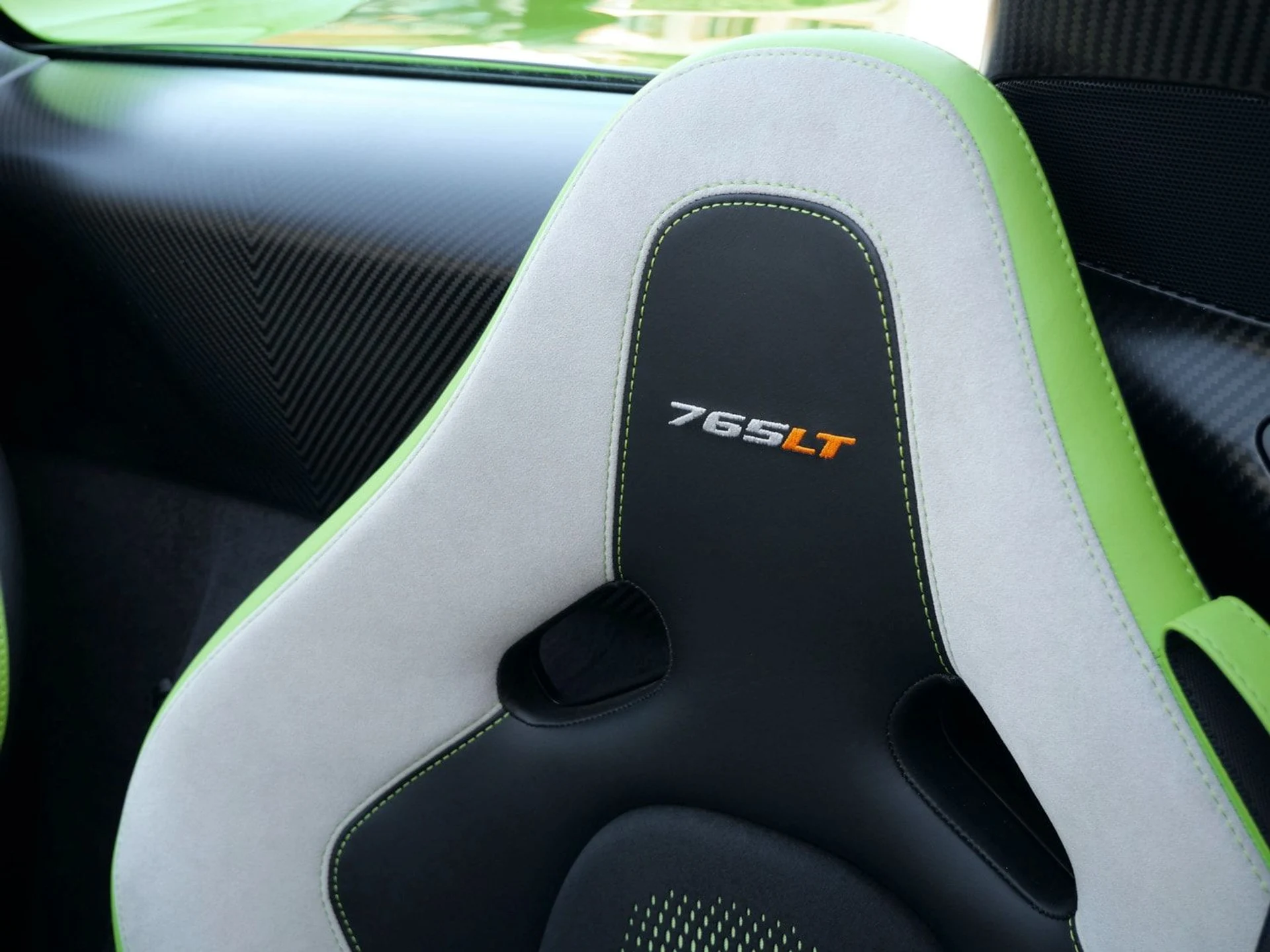 mph014_133681805_dd49772c43244c81a7d5501b263d514c_0d2f8123b4