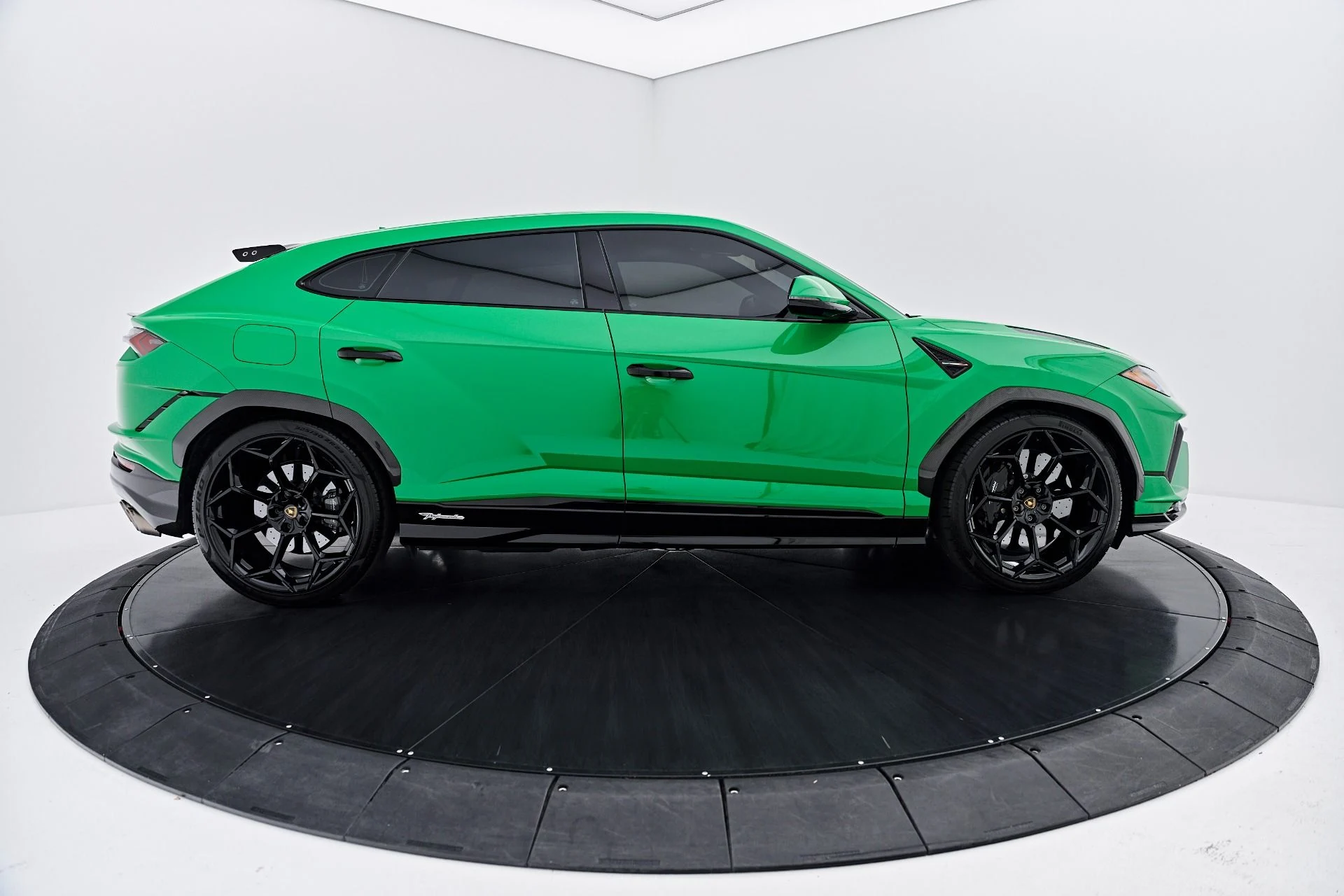 mph014_133771058_Used_2023_Lamborghini_Urus_Performante_1788571113_bfb99fe827