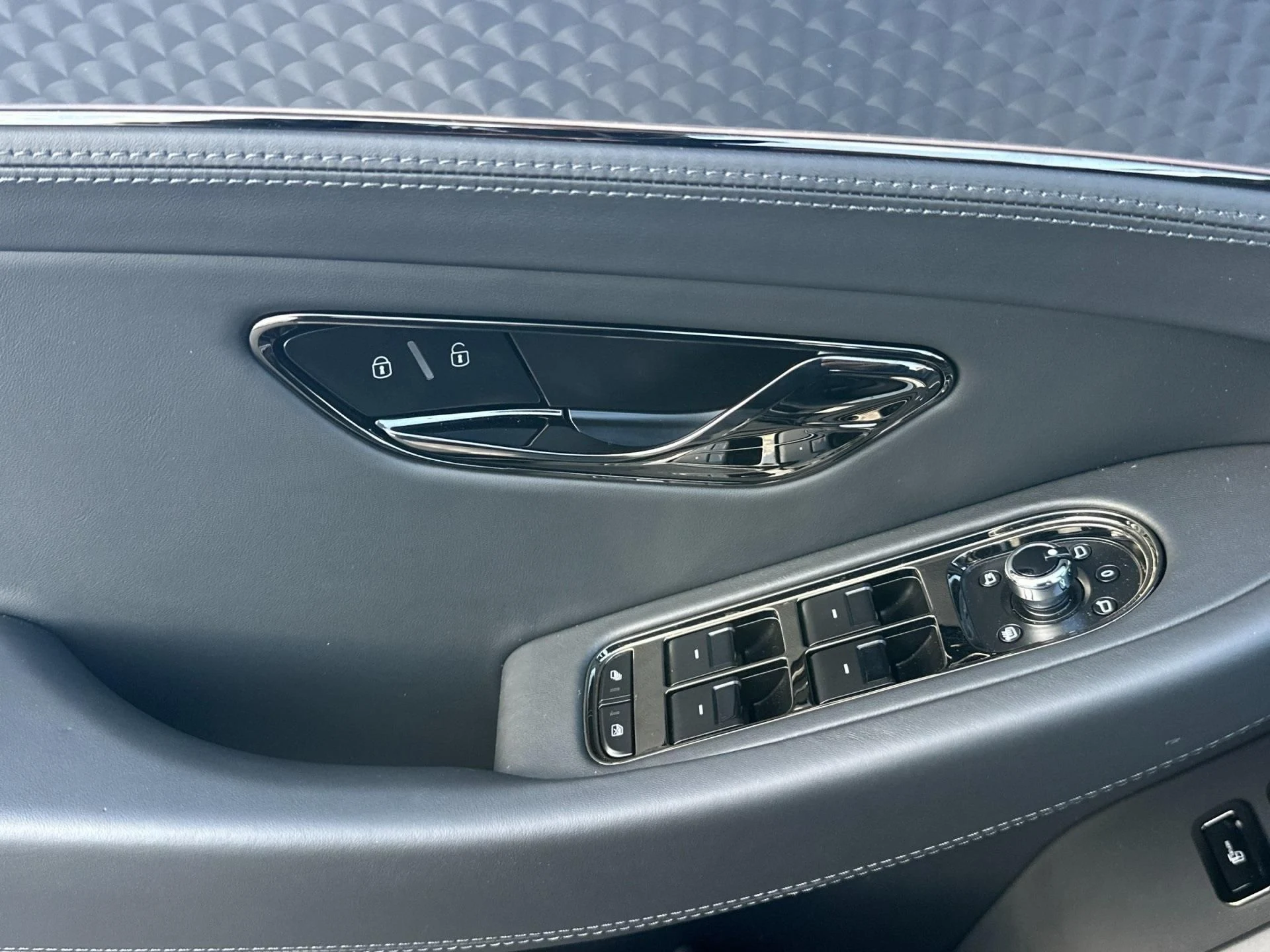 mph014_1337945864_New_2026_Bentley_Continental_GTC_1771602791_6133e8f69e