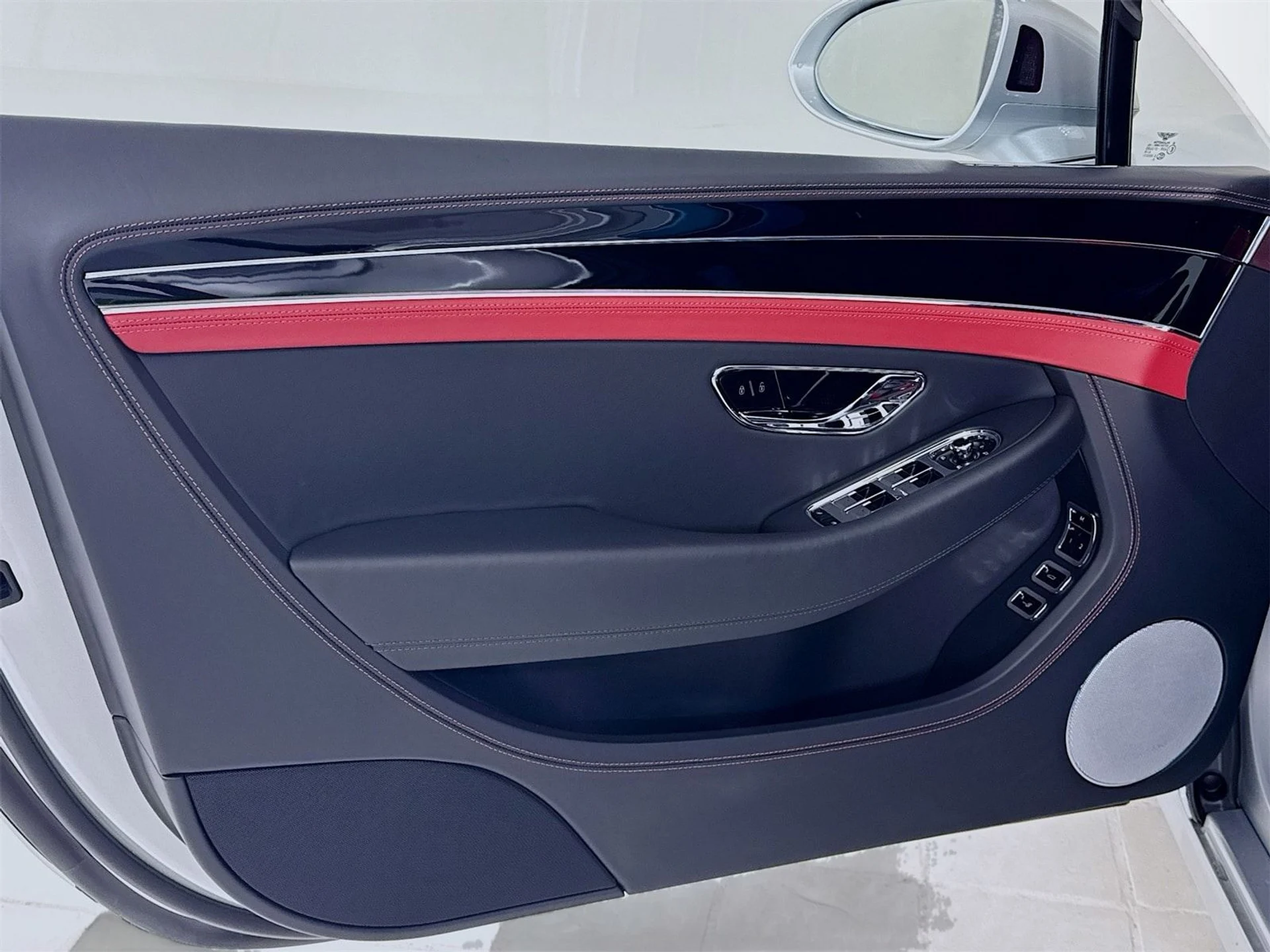 mph014_1350819249_214a2ce3c5dc6c8e921e462683558d67x_4cb84afd31