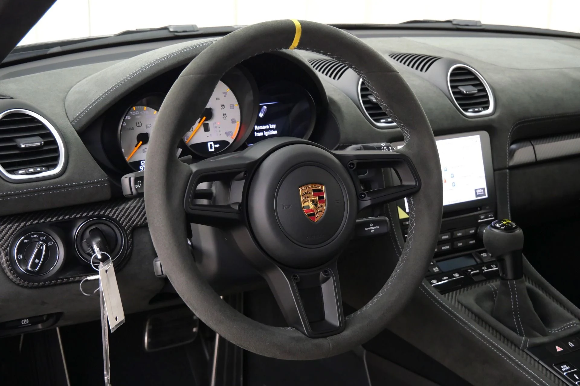 mph014_1352791957_Used_2023_Porsche_718_Cayman_GT_4_RS_Weissach_1757341062_28632df142