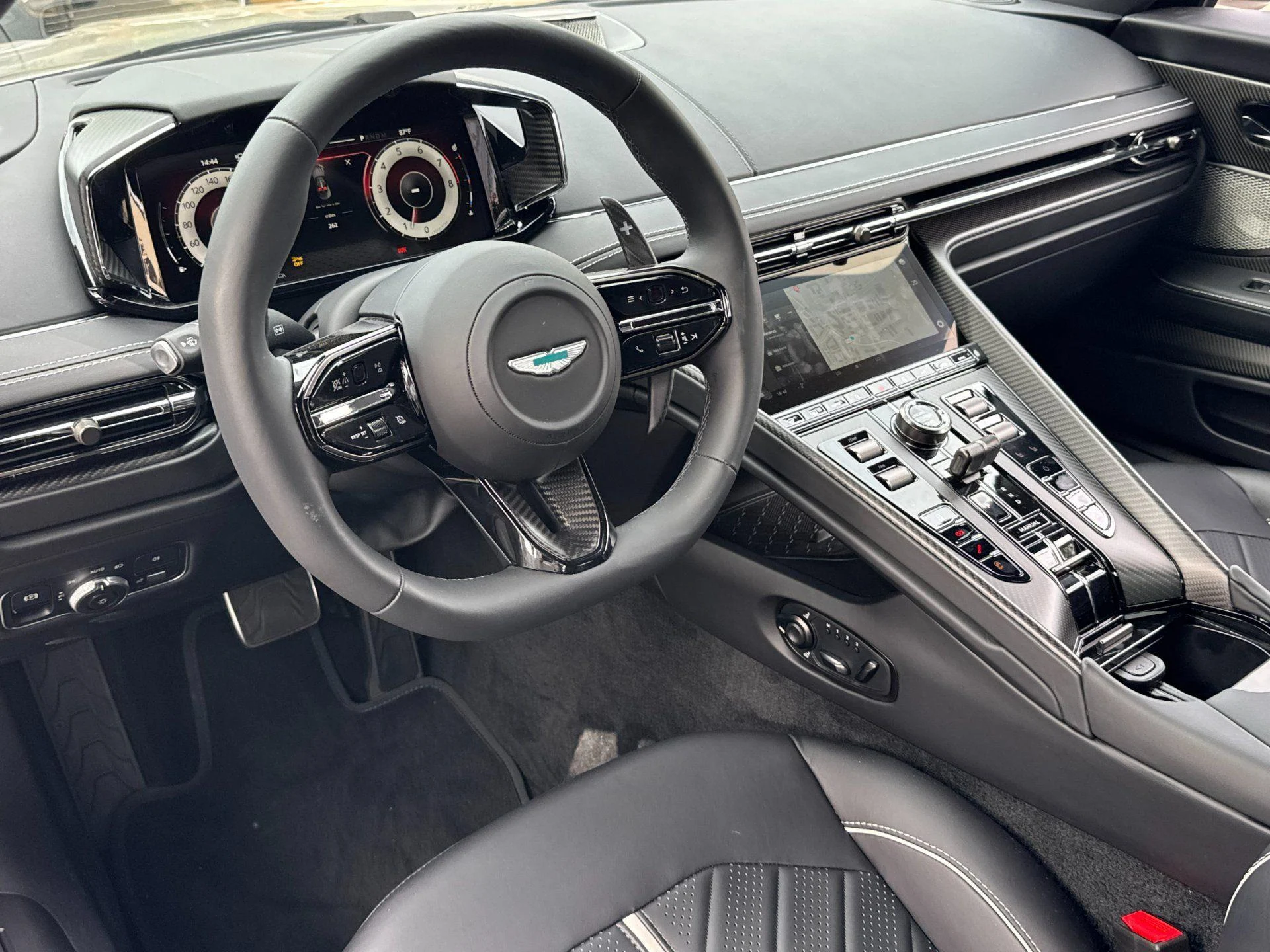 mph014_1354864864_New_2026_Aston_Martin_DB_12_S_1787905742_7015e2be6d
