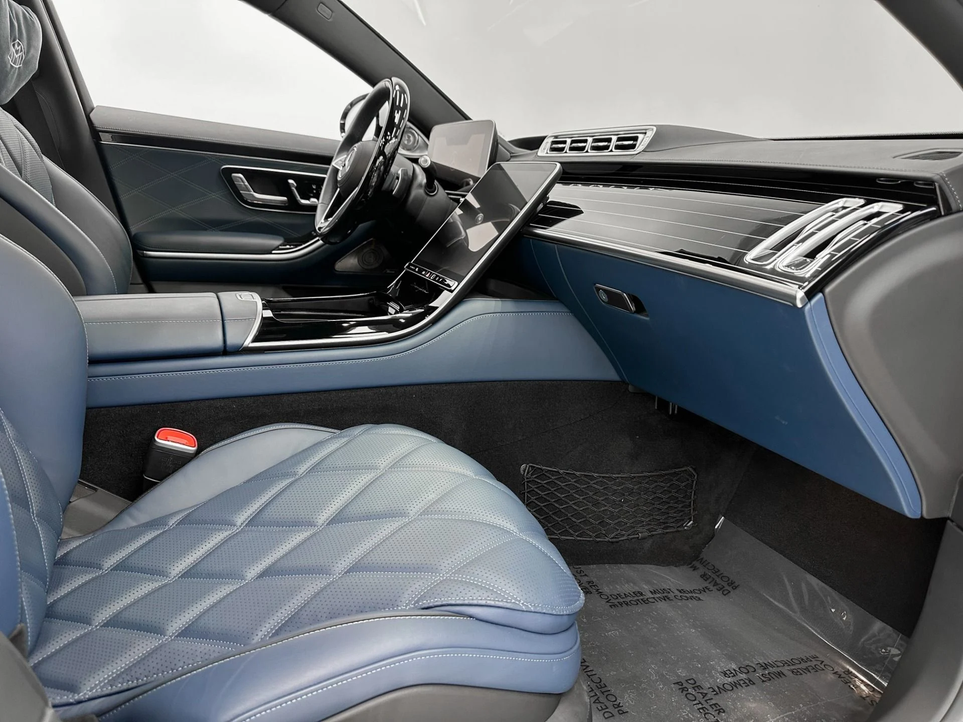 mph014_135572943_Used_2024_Mercedes_Benz_Mercedes_Maybach_S_680_4_MATIC_AMG_V12_Factory_Two_Tone_Executive_Rear_Seats_1772055459_0f110a59b5