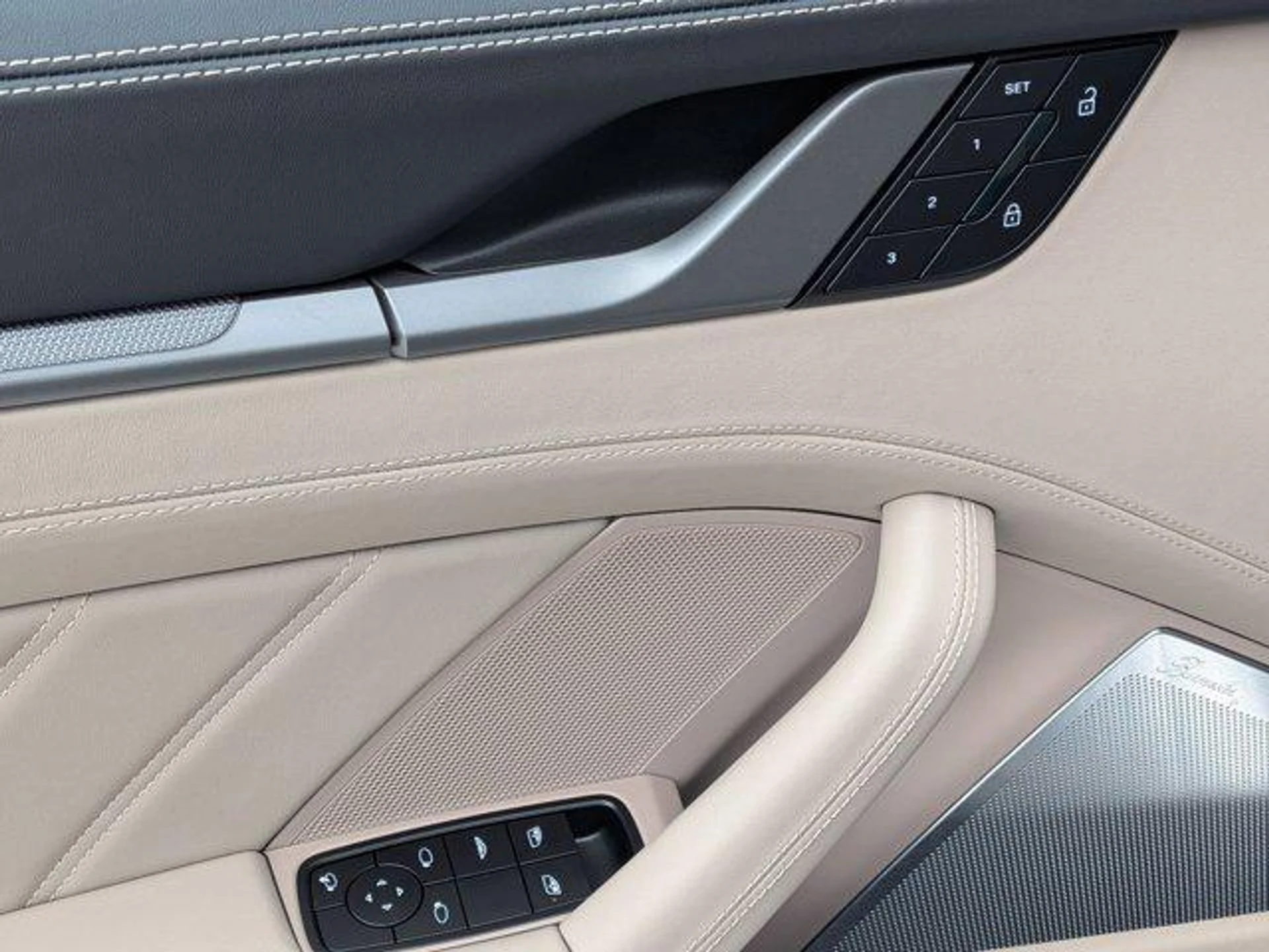 mph014_1356058088_Xw_Plqz_YR_pp9e0_Ac_GV_8_X2_Sh7_O_Sc_36d8f0dd4d