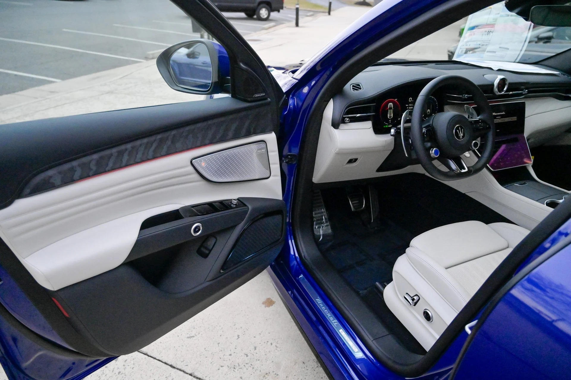 mph014_136237196_5ad558916b2d4bc695b9773b2193c854_1747b071d9