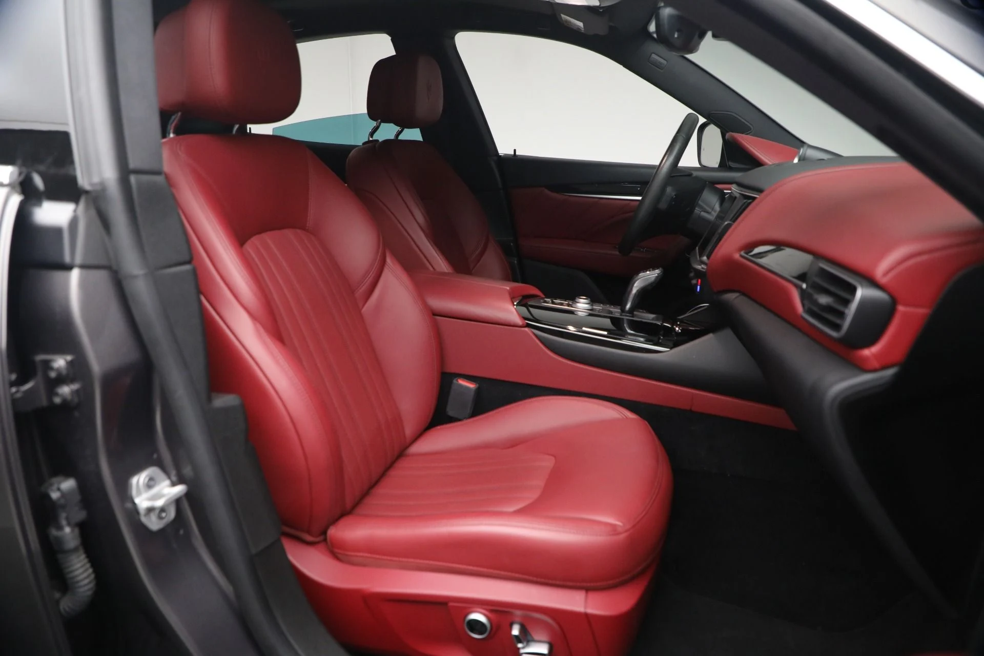 mph014_1365081454_Used_2022_Maserati_Levante_GT_1779988698_86207363ff