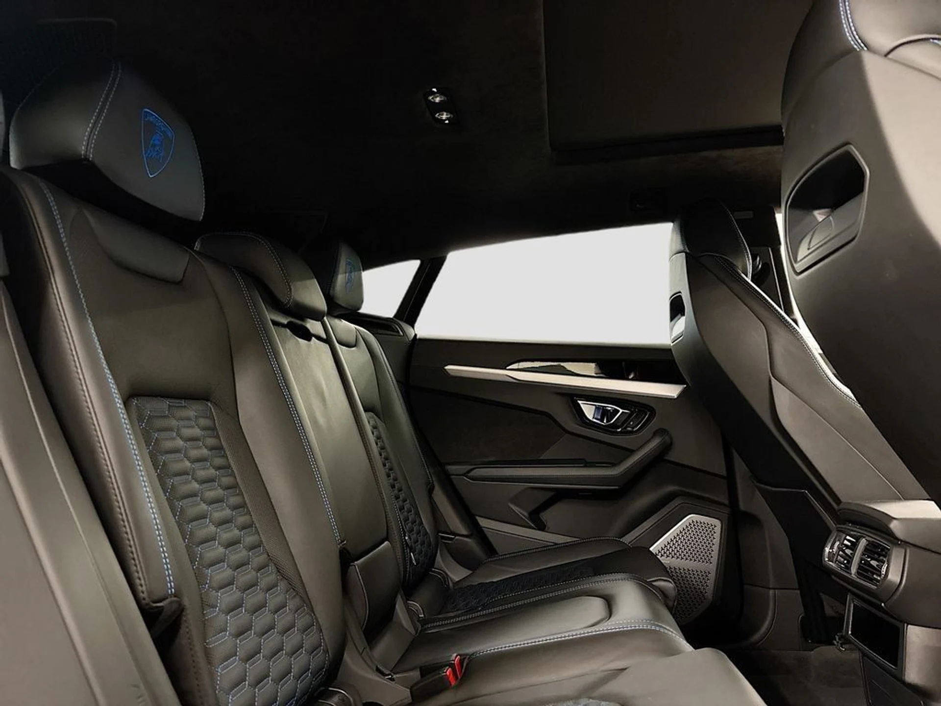 mph014_136950457_bad26a1eda2e676695205e19cd8d46b1_02f579f152