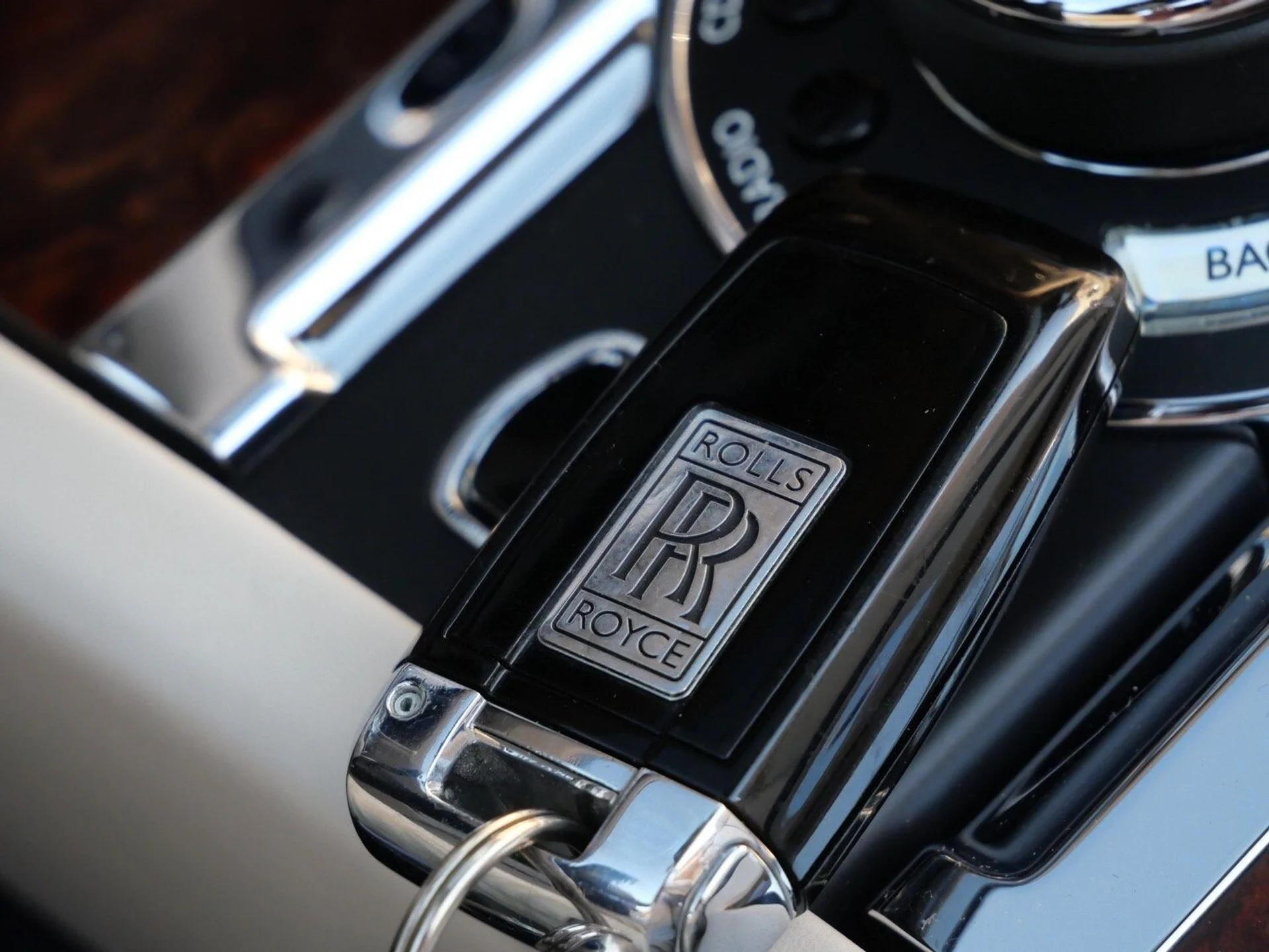 mph014_1376683862_28ed6bd34fb7fe171cfab1380d5b3d73x_76eb1be677