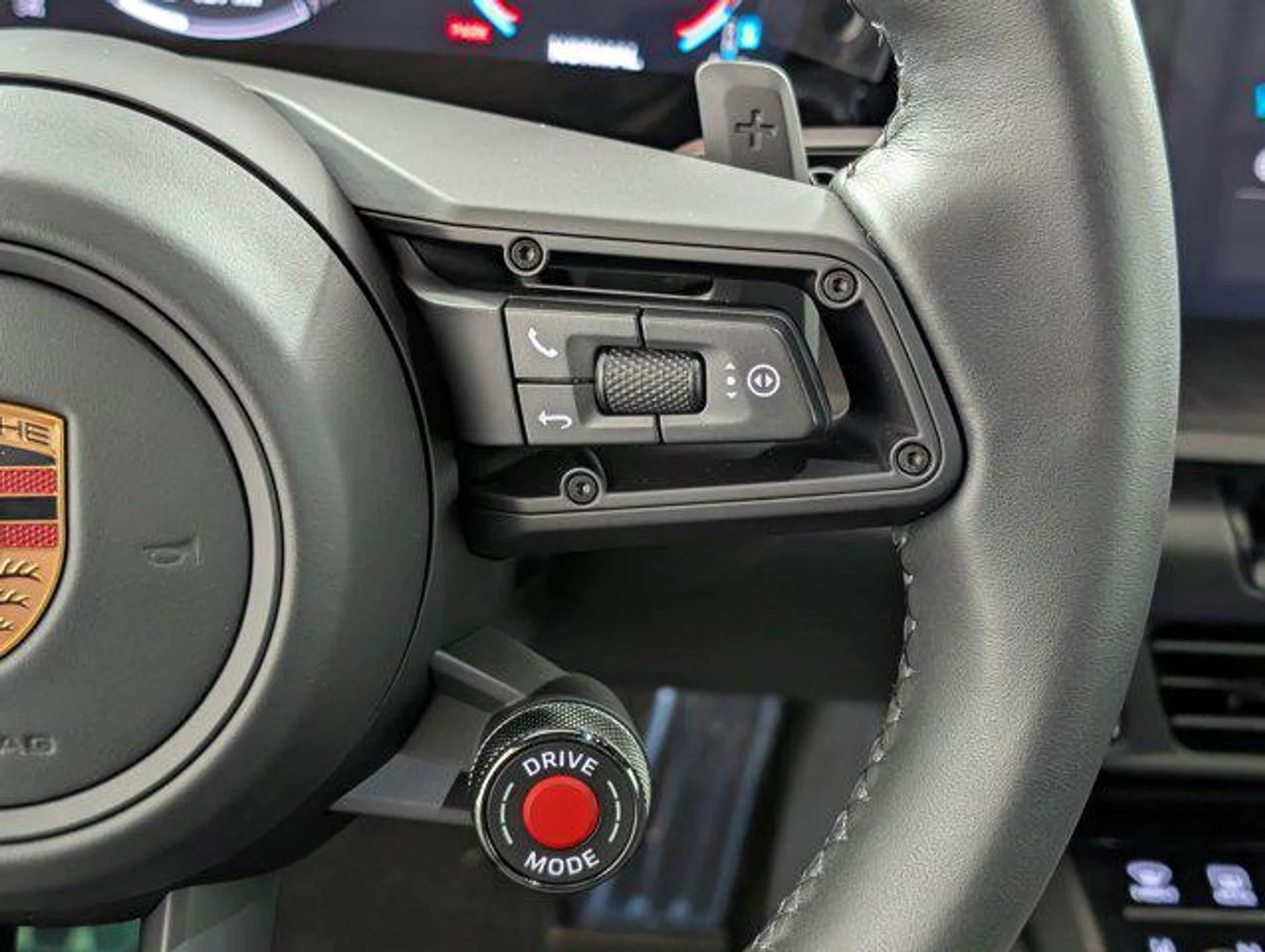 mph014_1381015124_Hhwd_WV_v9_NK_Nx0_S8_Uk_Ju_Lmcwst_Y_cd39f0a785