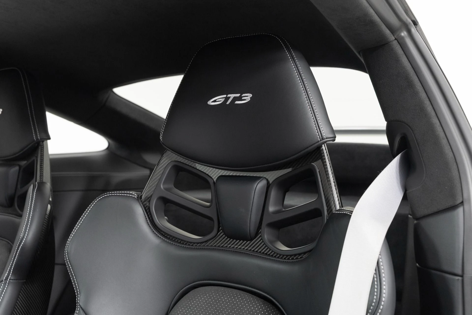 mph014_1384353628_Used_2022_Porsche_911_GT_3_1756855538_e79a341fde