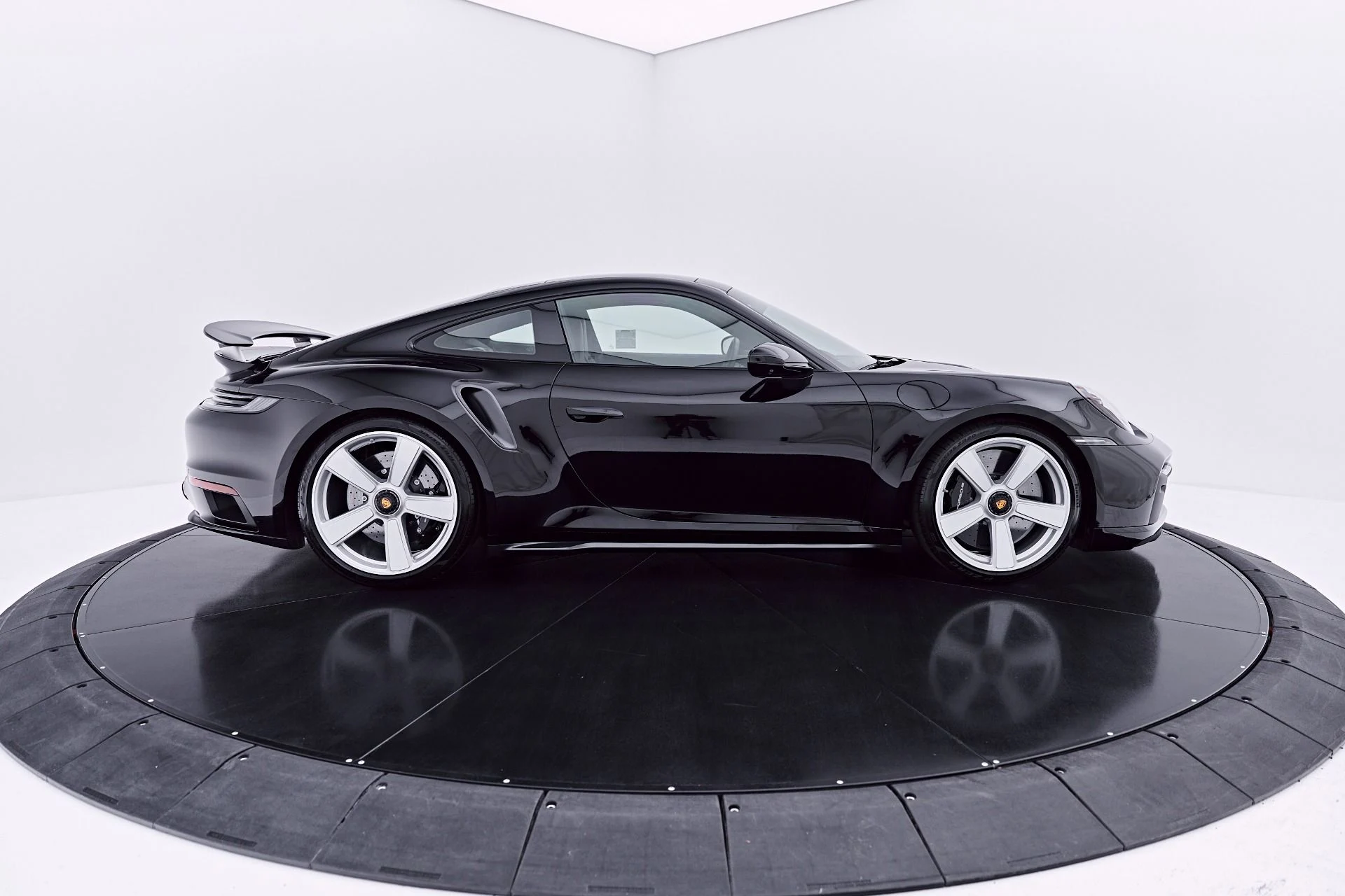 mph014_1384576835_Used_2025_Porsche_911_Turbo_50_1783732138_35dc7235be