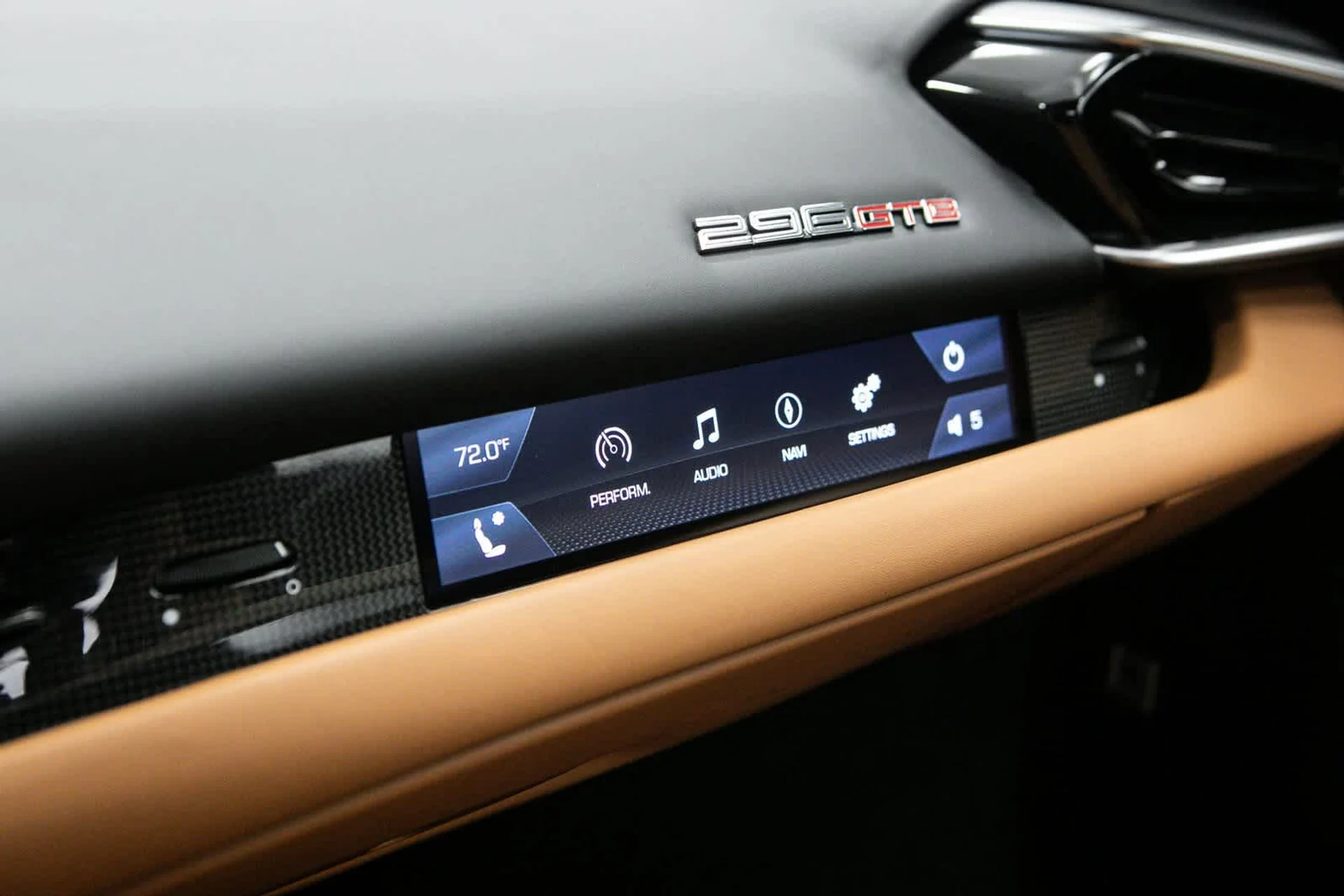 mph014_141181202_cd7251a17955a0fb27089dfe39a5e3f1x_f26b77e785