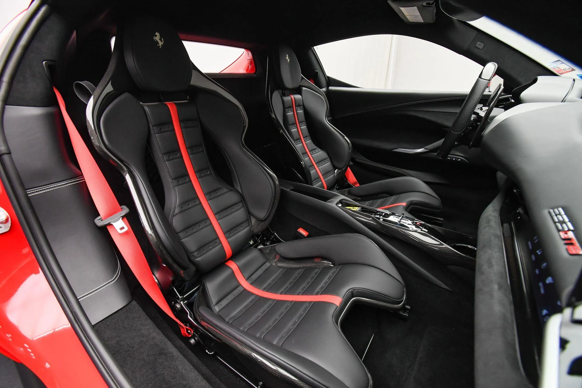 mph014_141241196_Used_2024_Ferrari_296_GTB_Coupe_1757451920_1e11500d25