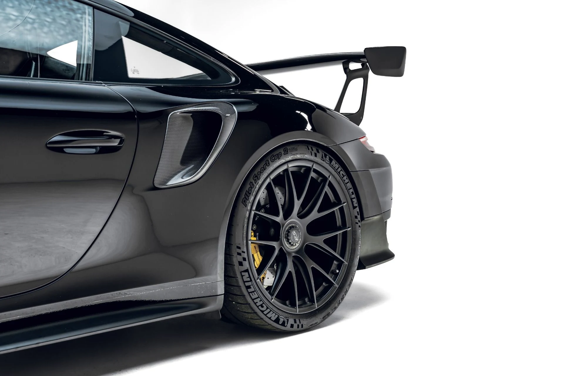 mph014_1413154349_Used_2018_Porsche_911_GT_2_RS_1783012714_6e70f43c7c