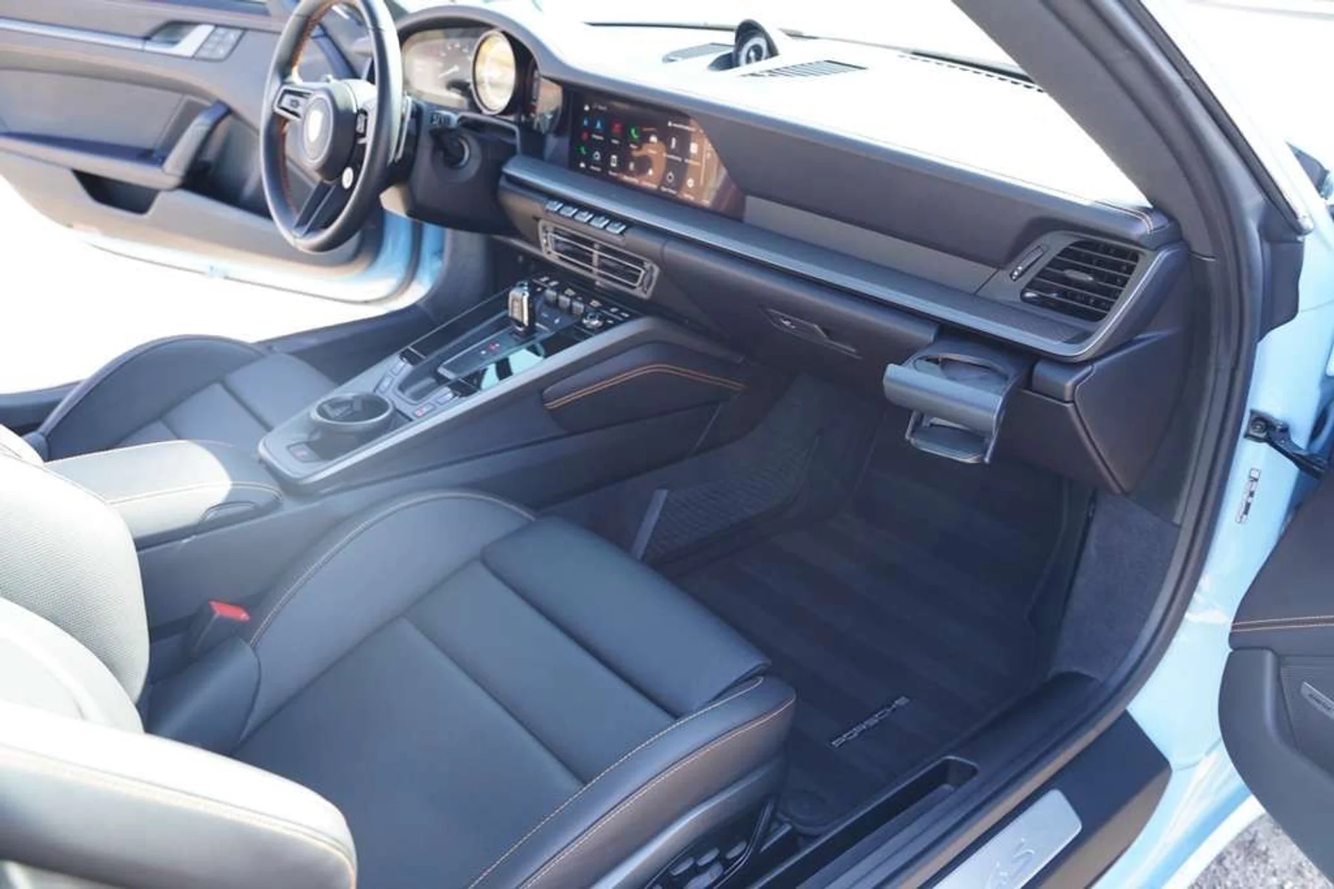 mph014_1415346299_Used_2024_Porsche_911_Carrera_4_S_1770142335_8ba26bba22