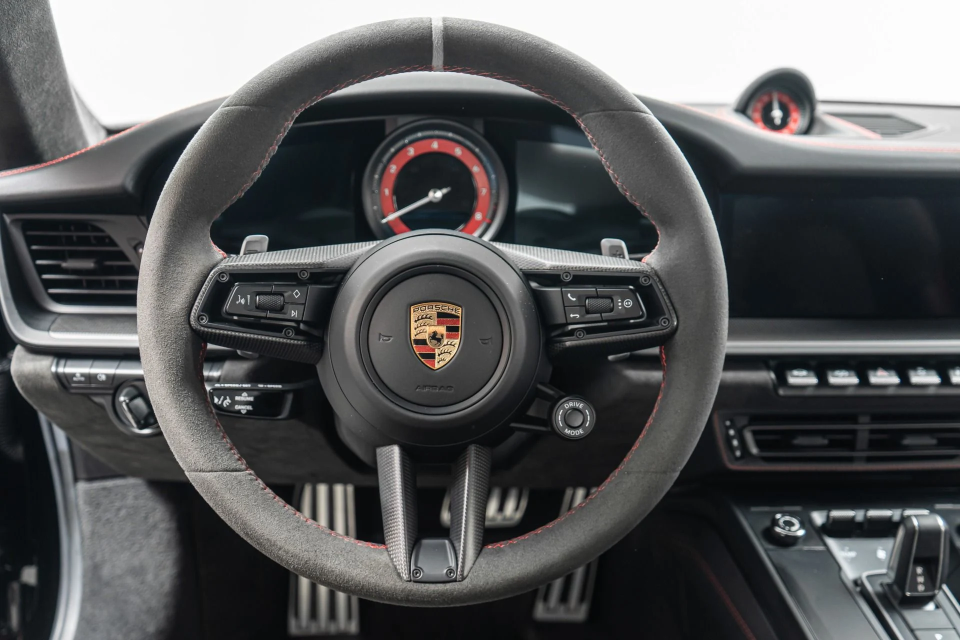 mph014_1417263941_Used_2024_Porsche_911_Dakar_Martini_Livery_Carbon_Roof_570_of_2500_1777055109_9e65ceb51c