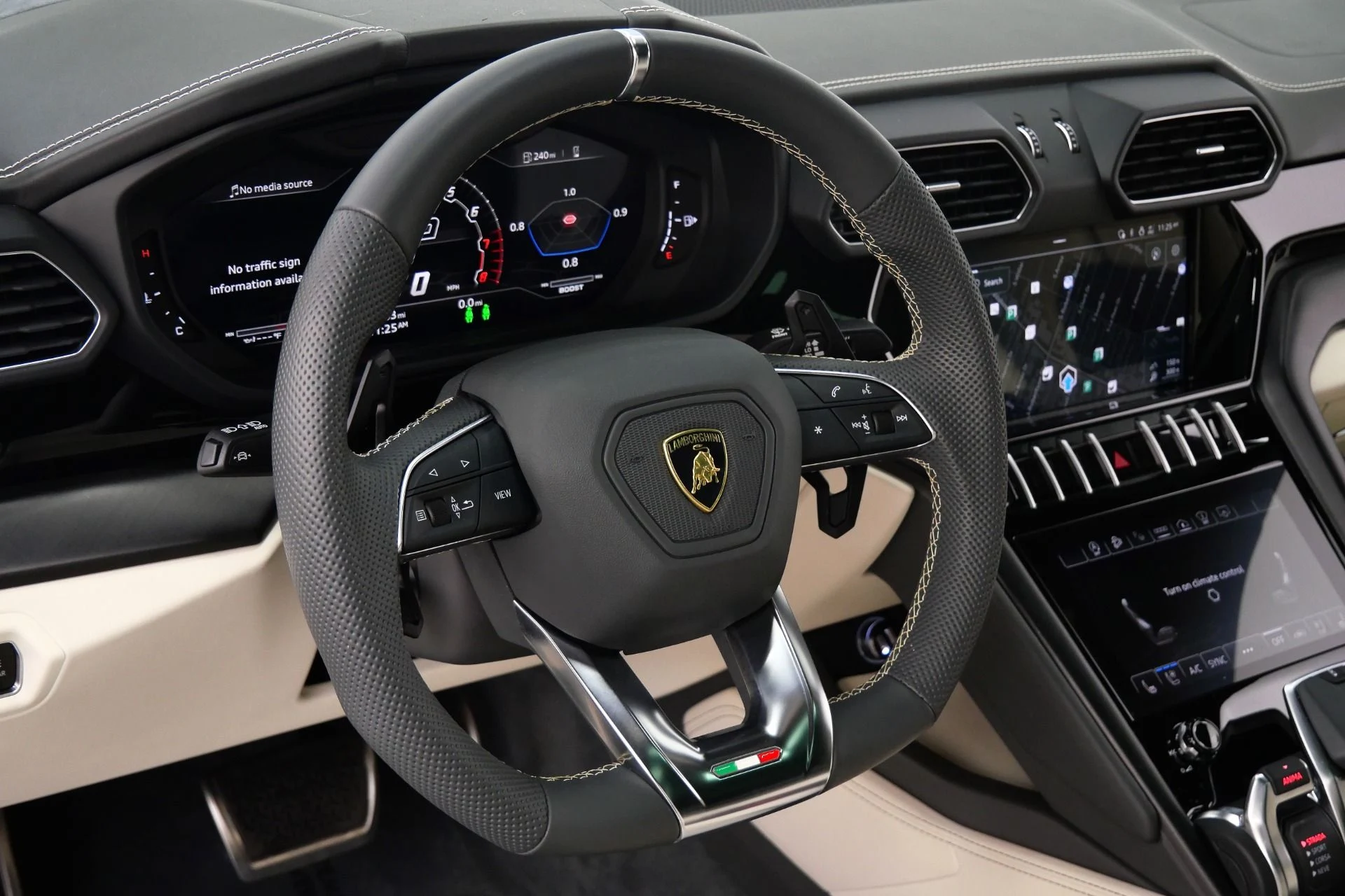 mph014_1418834754_Used_2022_Lamborghini_Urus_23_Inch_Wheels_Two_Tone_Interior_Bang_and_Olufsen_Audio_1775677581_649586e1ec