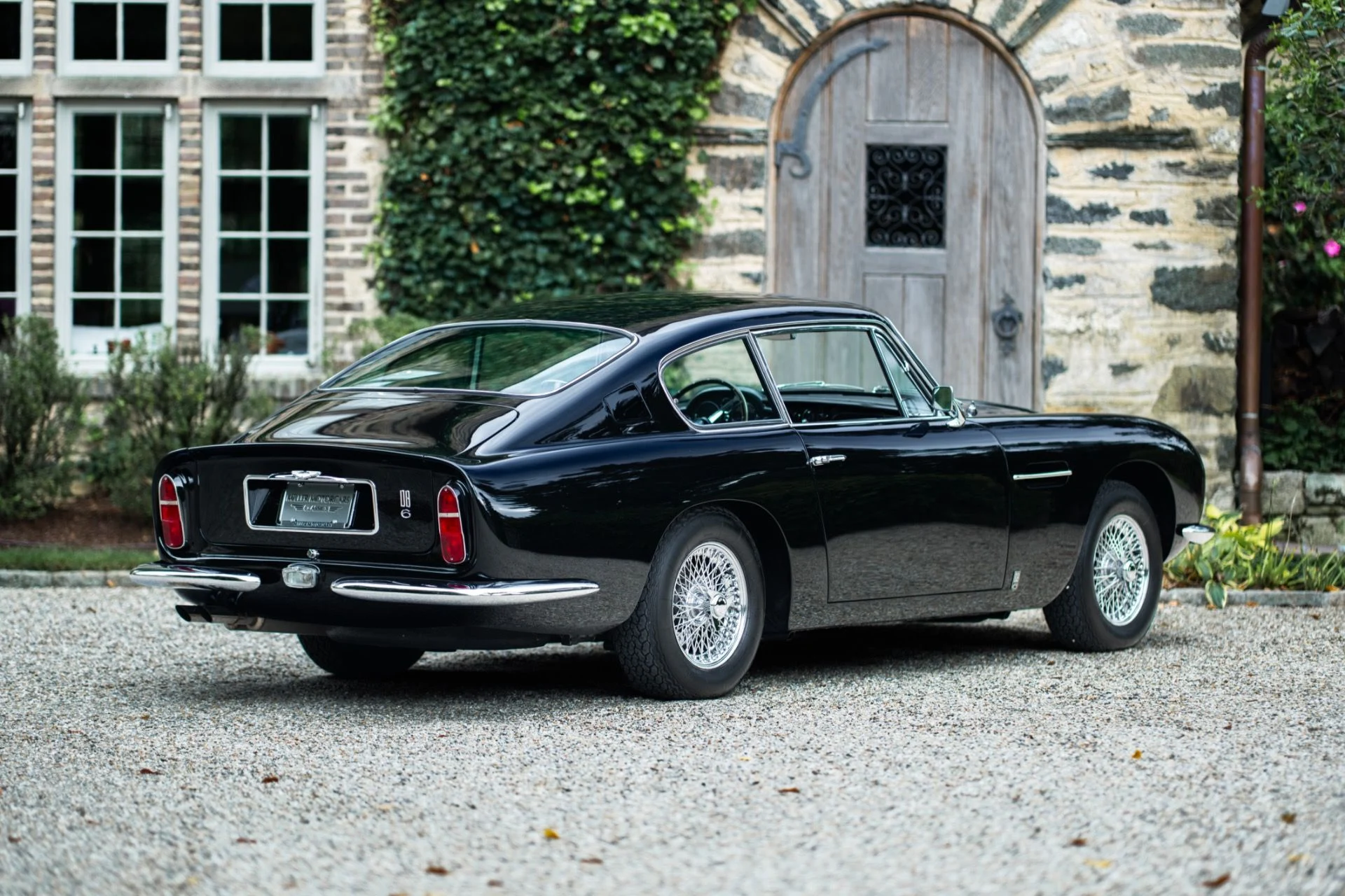 mph014_1420971419_Used_1968_Aston_Martin_DB_6_1793123624_2e4d2a197b