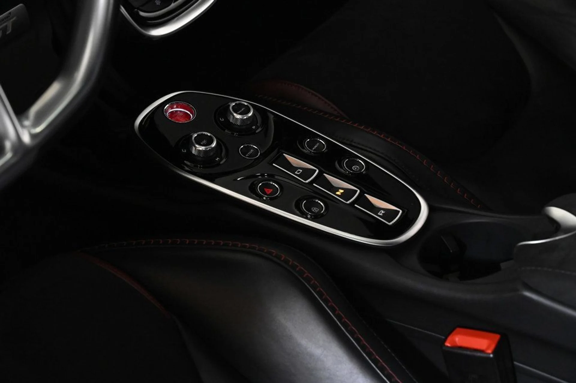 mph014_1422189455_used_2023_mclaren_gt_base_11350_22994891_14_1024_9919db8be6