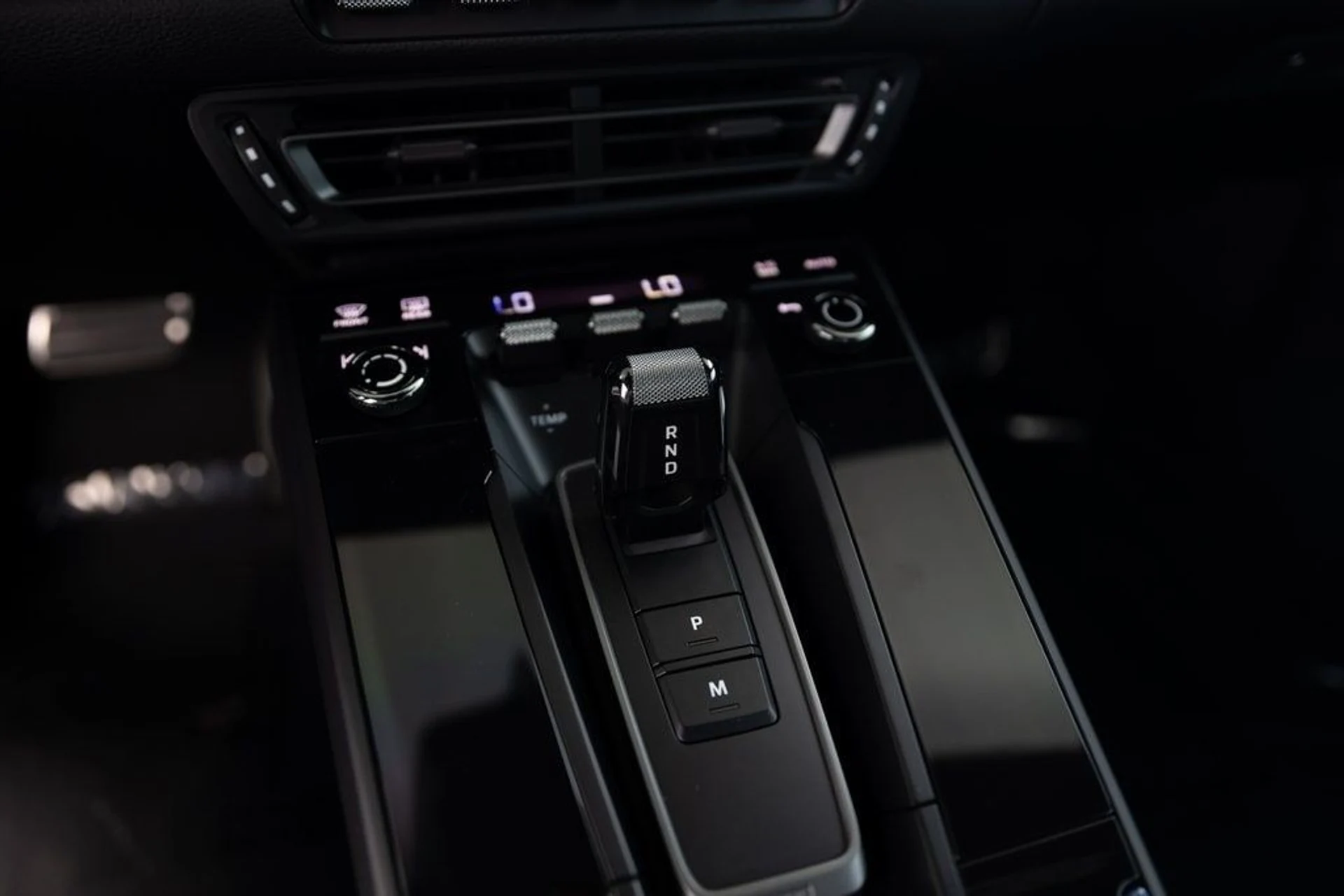 mph014_142268950_3b47c3f1c727c04854a42b5ec8fed370x_344693f3dc