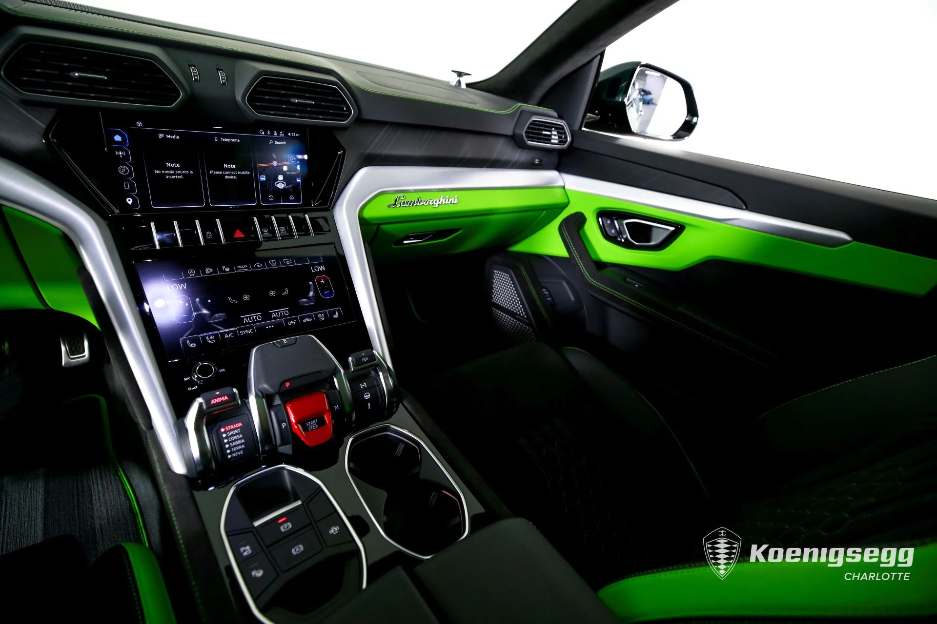 mph014_1426262483_Used_2024_Lamborghini_Urus_S_1760998520_ca1f8a8677