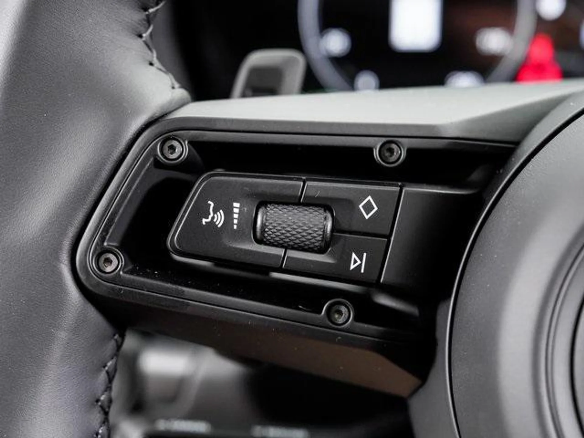 mph014_1428223592_p_Vw_Rxu_7_Trnxkd_S3_C0md2o11_W3s_4422df00c5