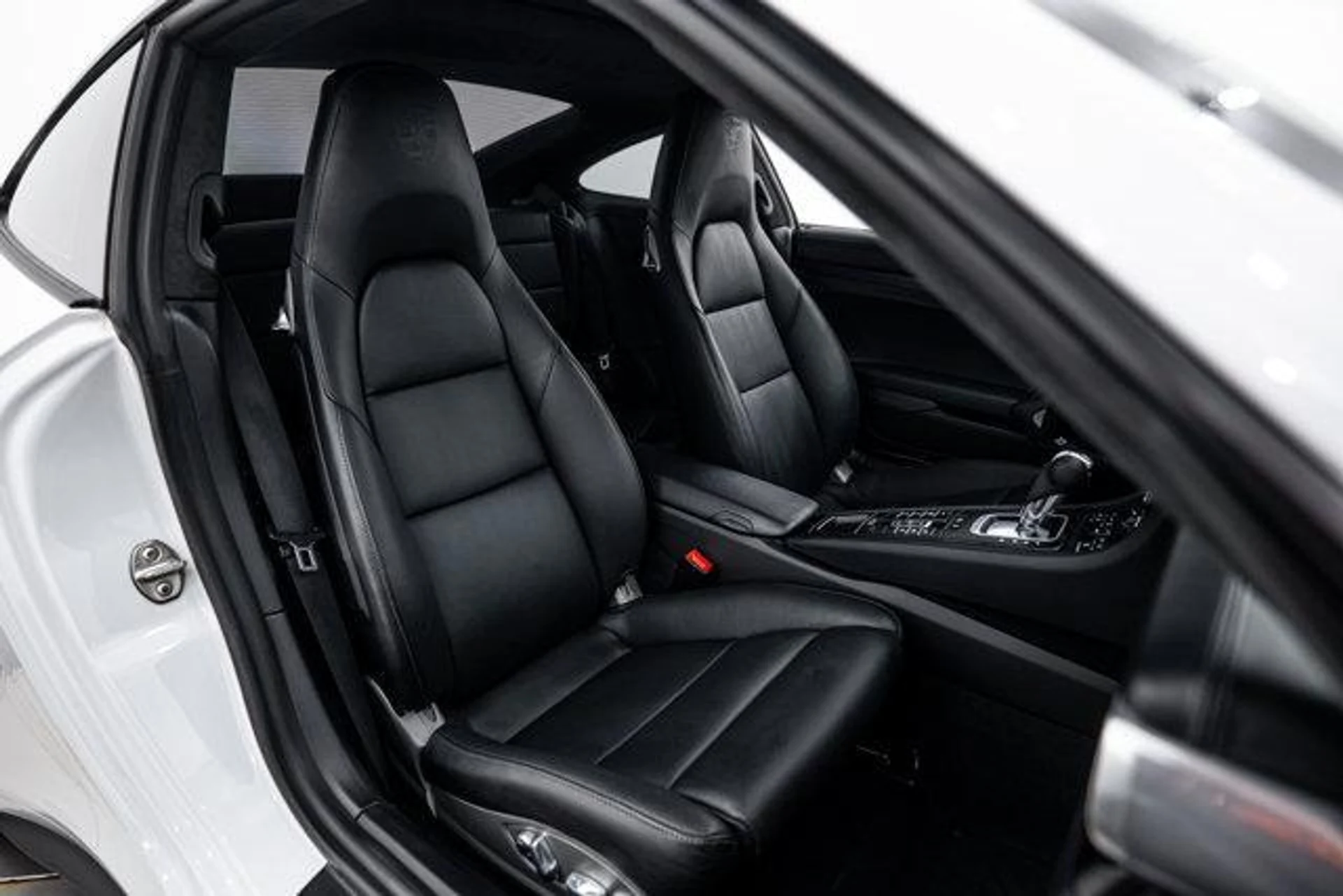 mph014_142924645_vze_FU_4_F_o8t_S_Ry7_C_Fm_GGY_Mcjph_Y_2391981145