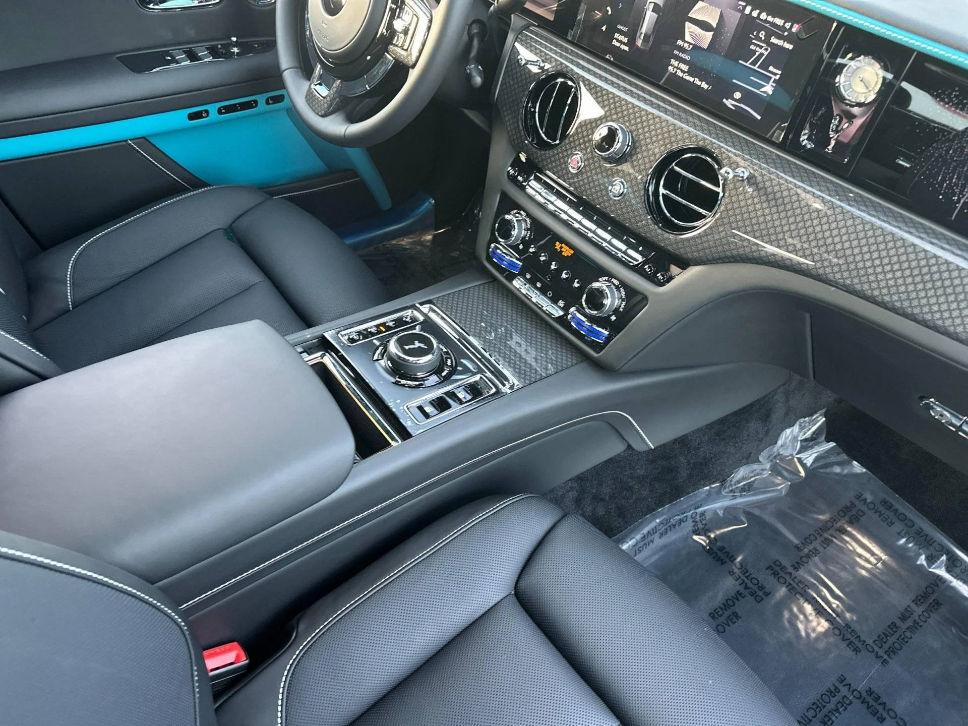 mph014_1438198872_New_2026_Rolls_Royce_Black_Badge_Ghost_1764949820_f5cf448833