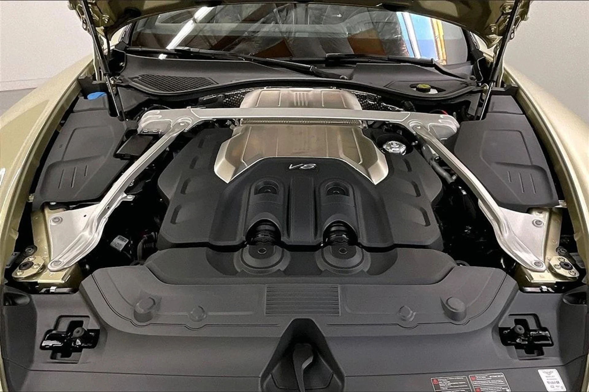 mph014_1440499277_decf0f8e274d2db4e65646912f73db9bx_31795a7e9f