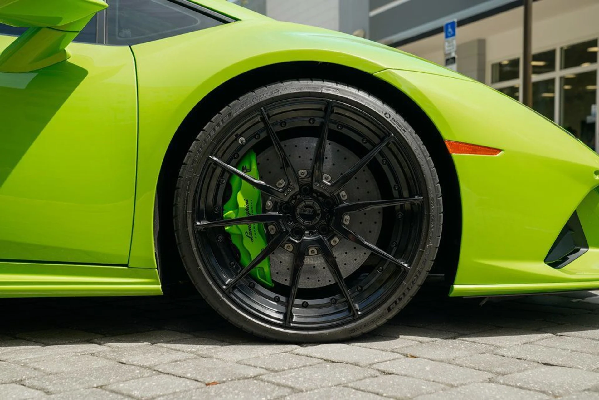 mph014_1449854807_used_2020_lamborghini_huracan_evo_coupeawd_14354_22890839_15_1024_bb143aa43e