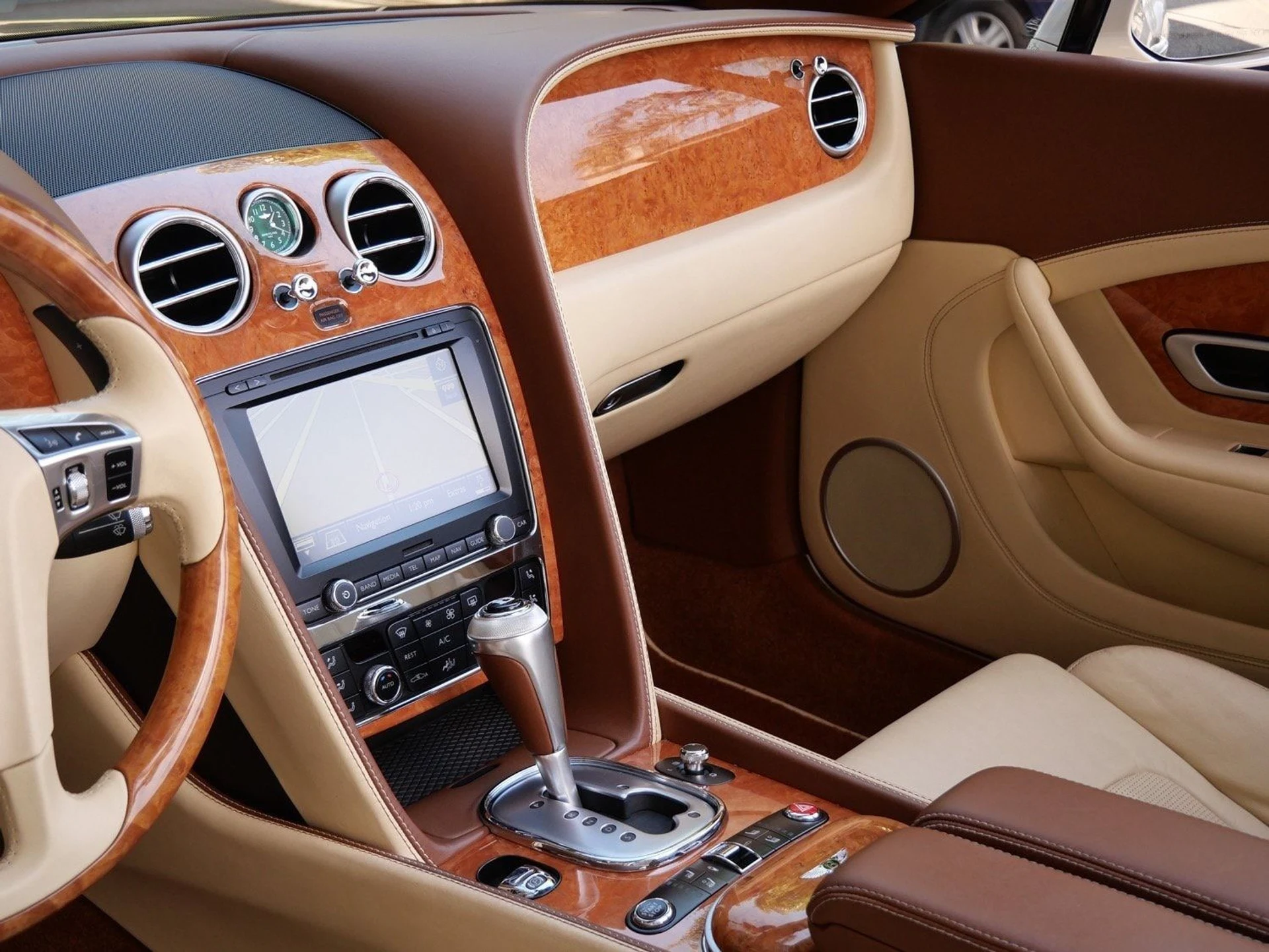 mph014_1450659119_e09ed15a851fcfb098716269cf1d7f05x_f5366fa398