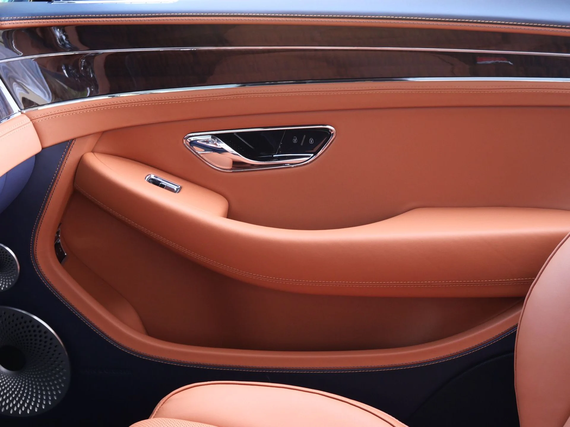 mph014_1454979454_f4418bd6e8fcd22b59ab2966c16de0b8x_aa3d3bc6af