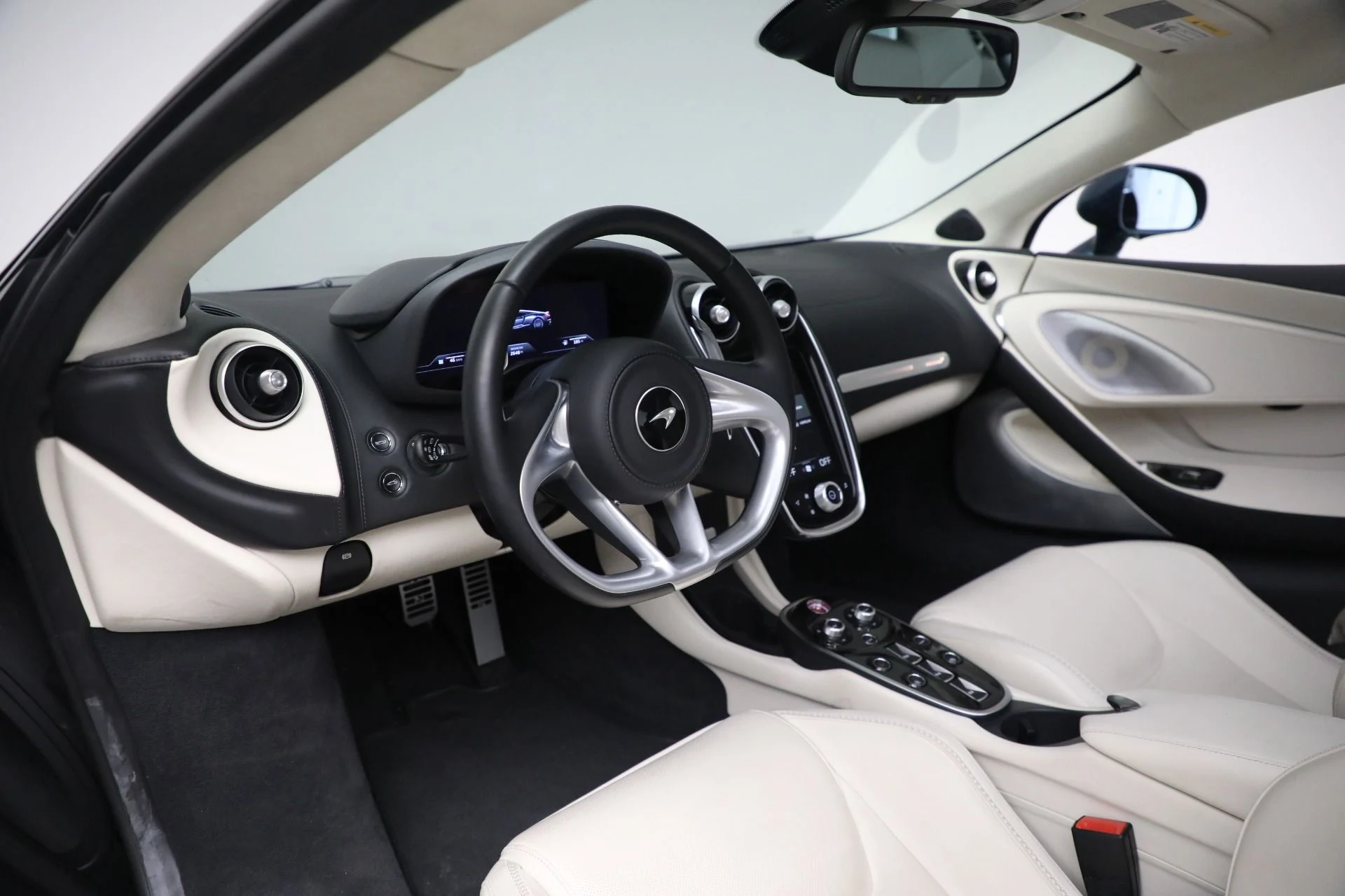 mph014_1461890750_Used_2023_Mc_Laren_GT_Luxe_899d455b76