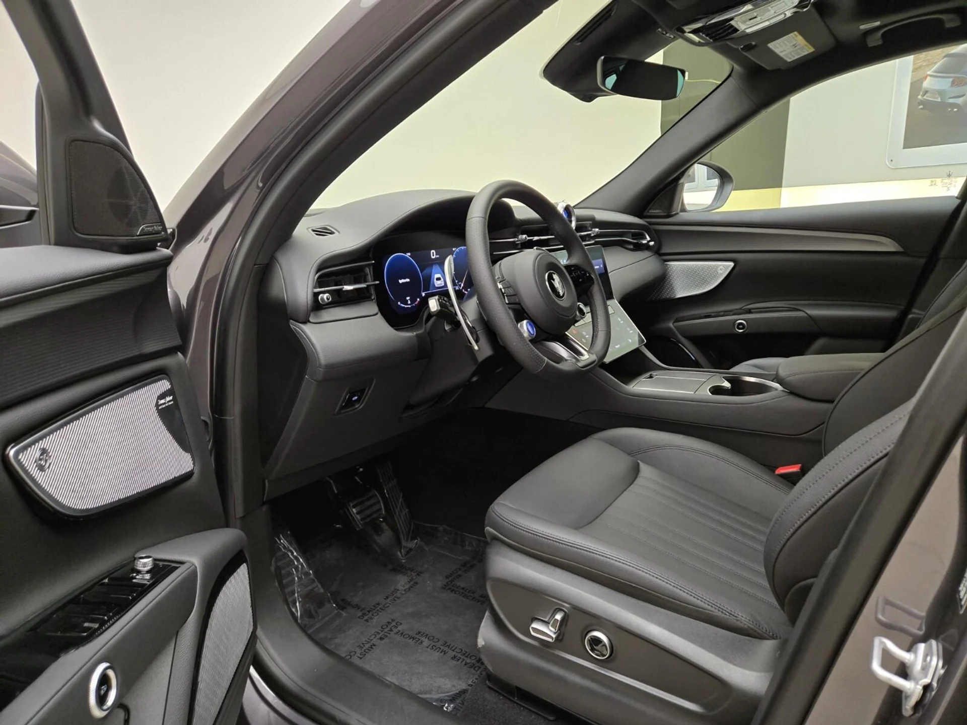 mph014_1463658449_Used_2024_Maserati_Grecale_GT_1743502301_5fbaf883e6