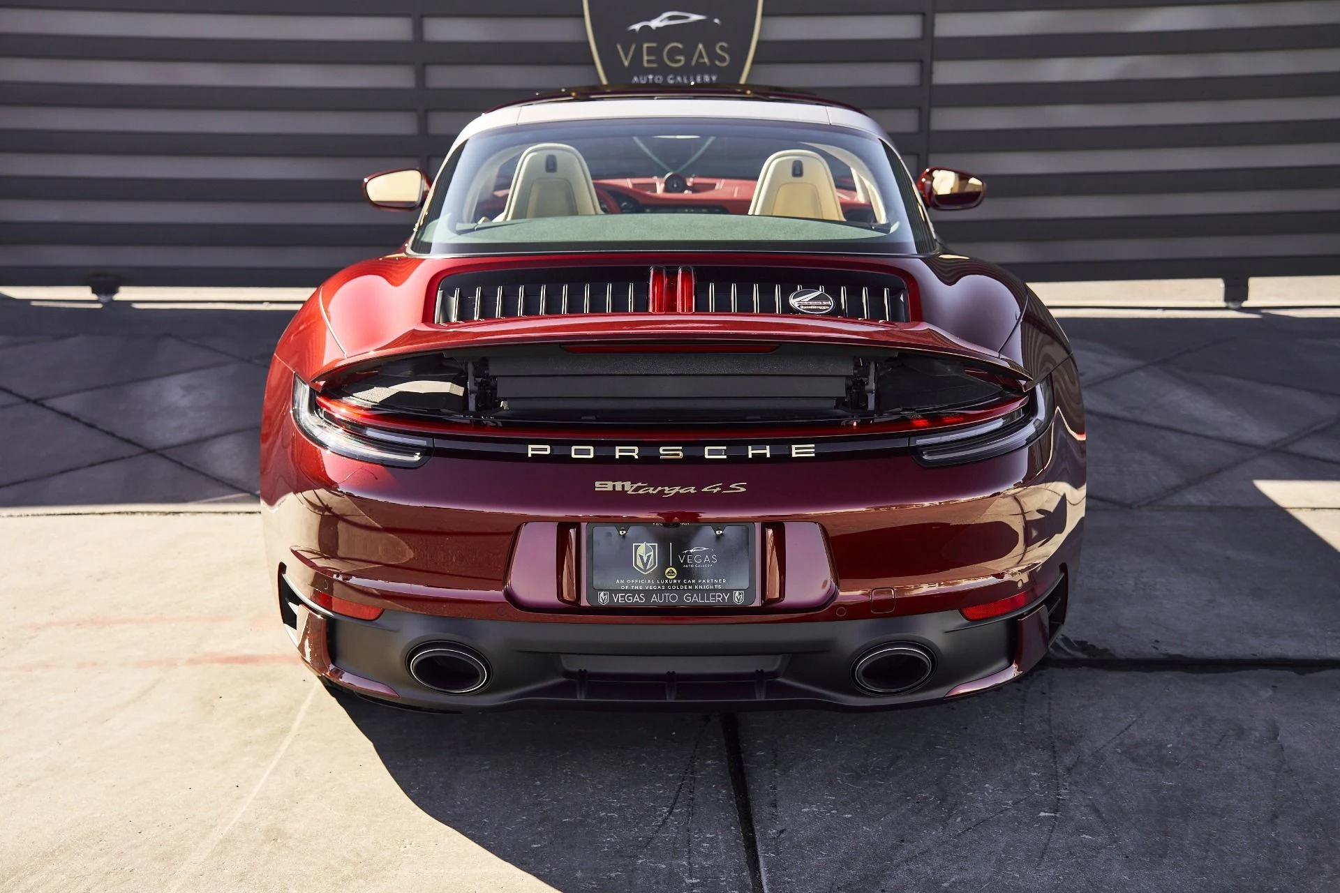 mph014_1465113400_Used_2021_Porsche_911_Targa_4_S_1760993786_4386039b79