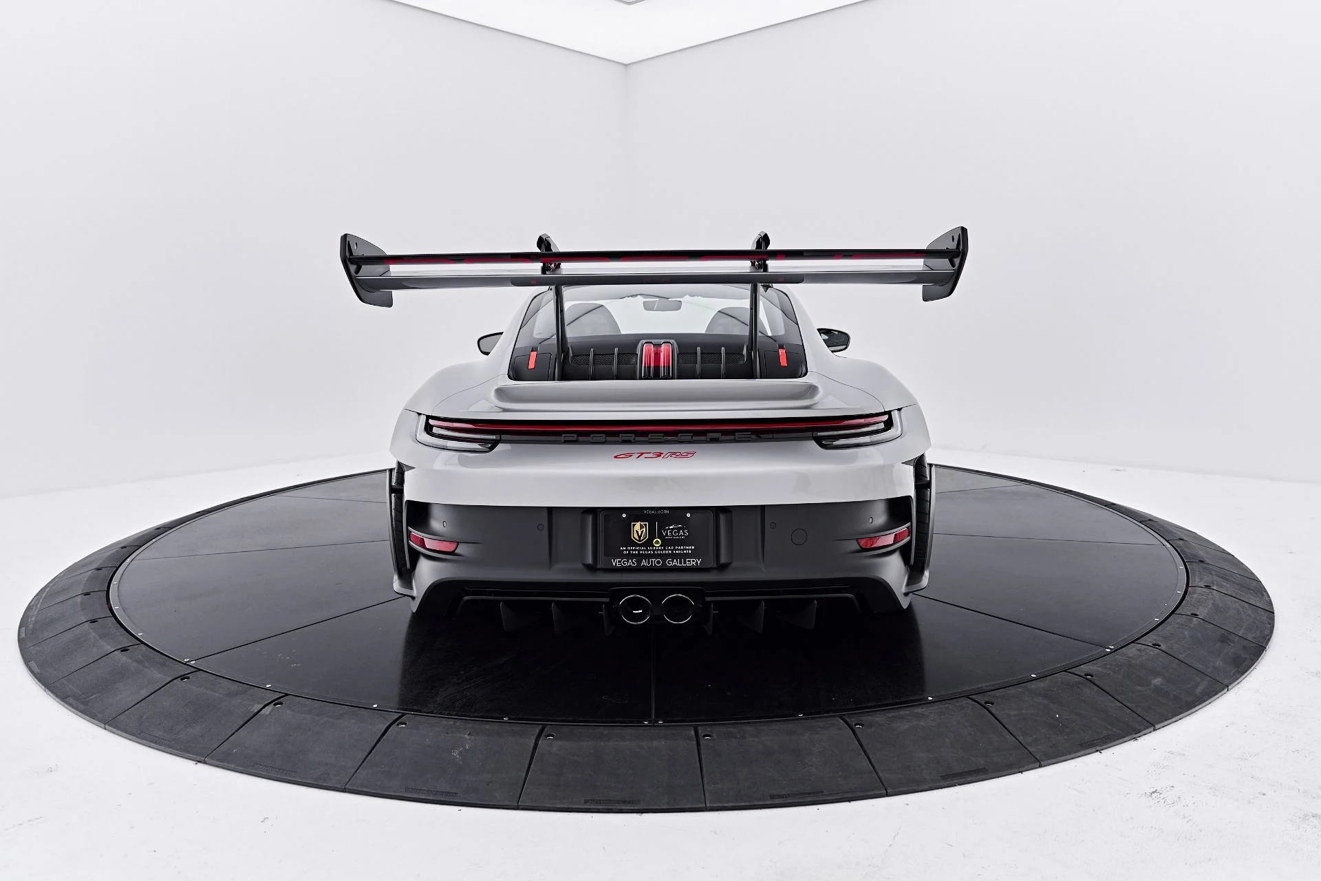 mph014_1467937558_Used_2024_Porsche_911_GT_3_RS_1790637150_f27d08cab8