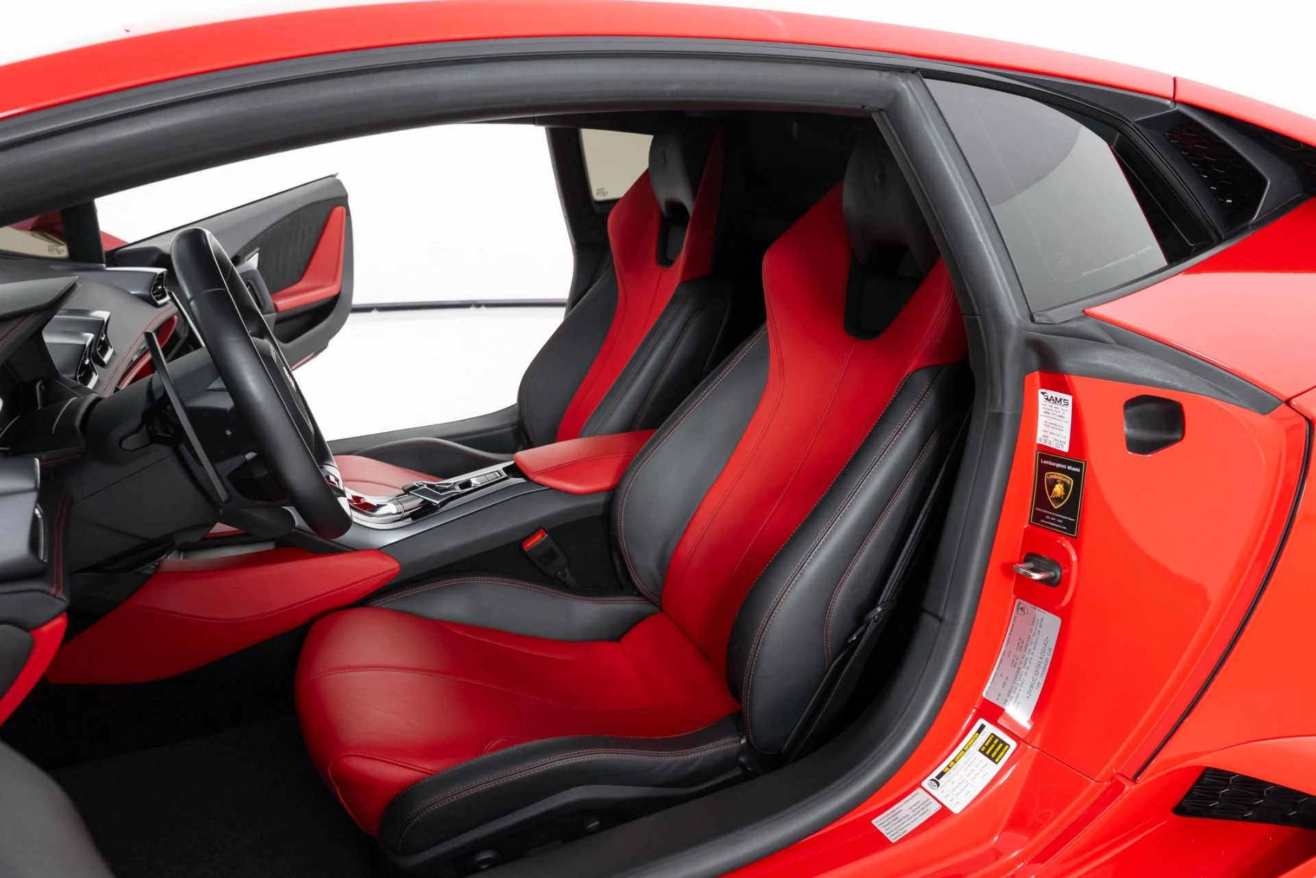 mph014_1470445375_Used_2015_Lamborghini_Huracan_LP_6104_1757361050_688a76fa24
