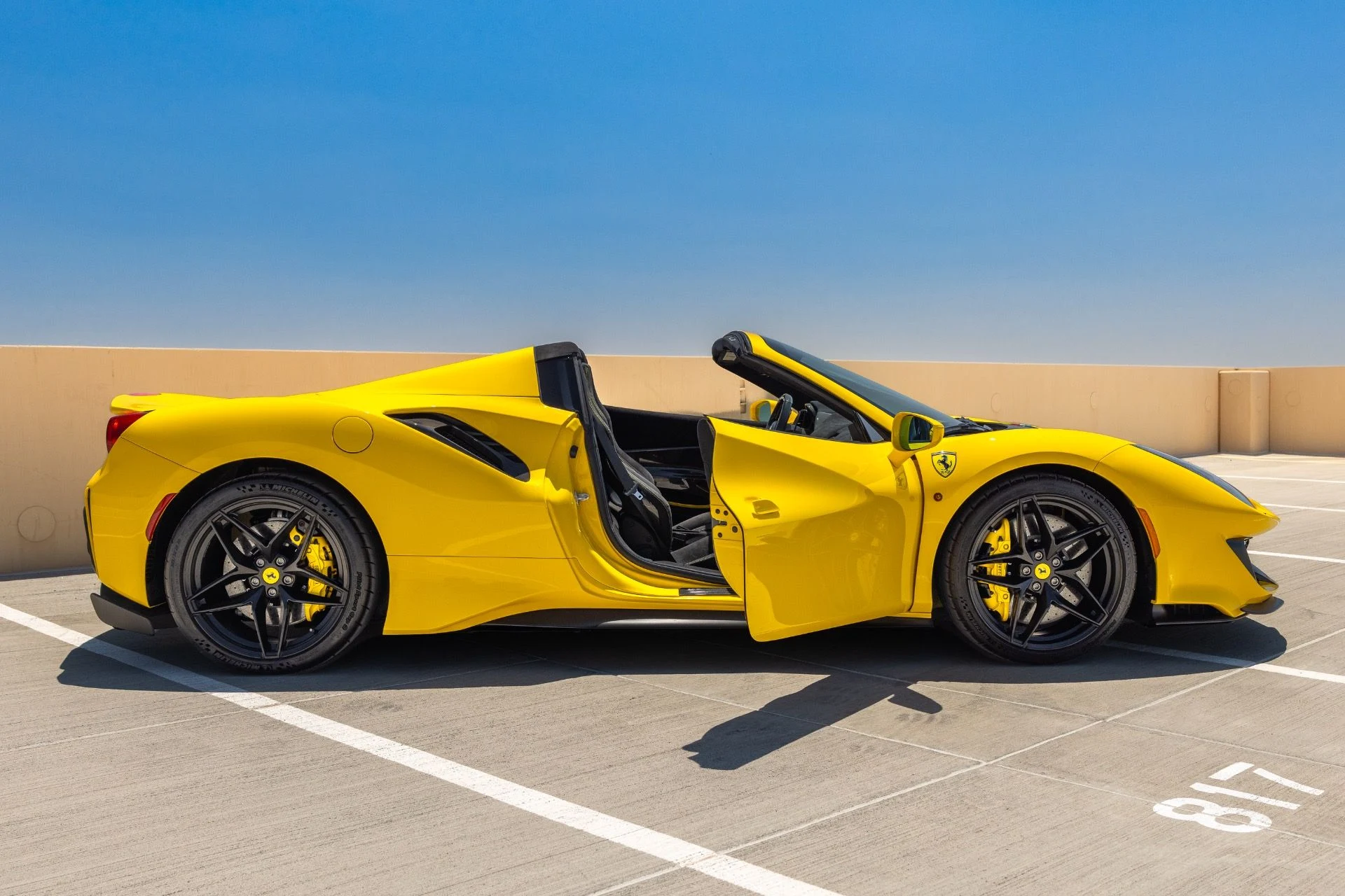 mph014_1476759349_Used_2020_Ferrari_488_Pista_Spider_1785218764_0e09bb23bb